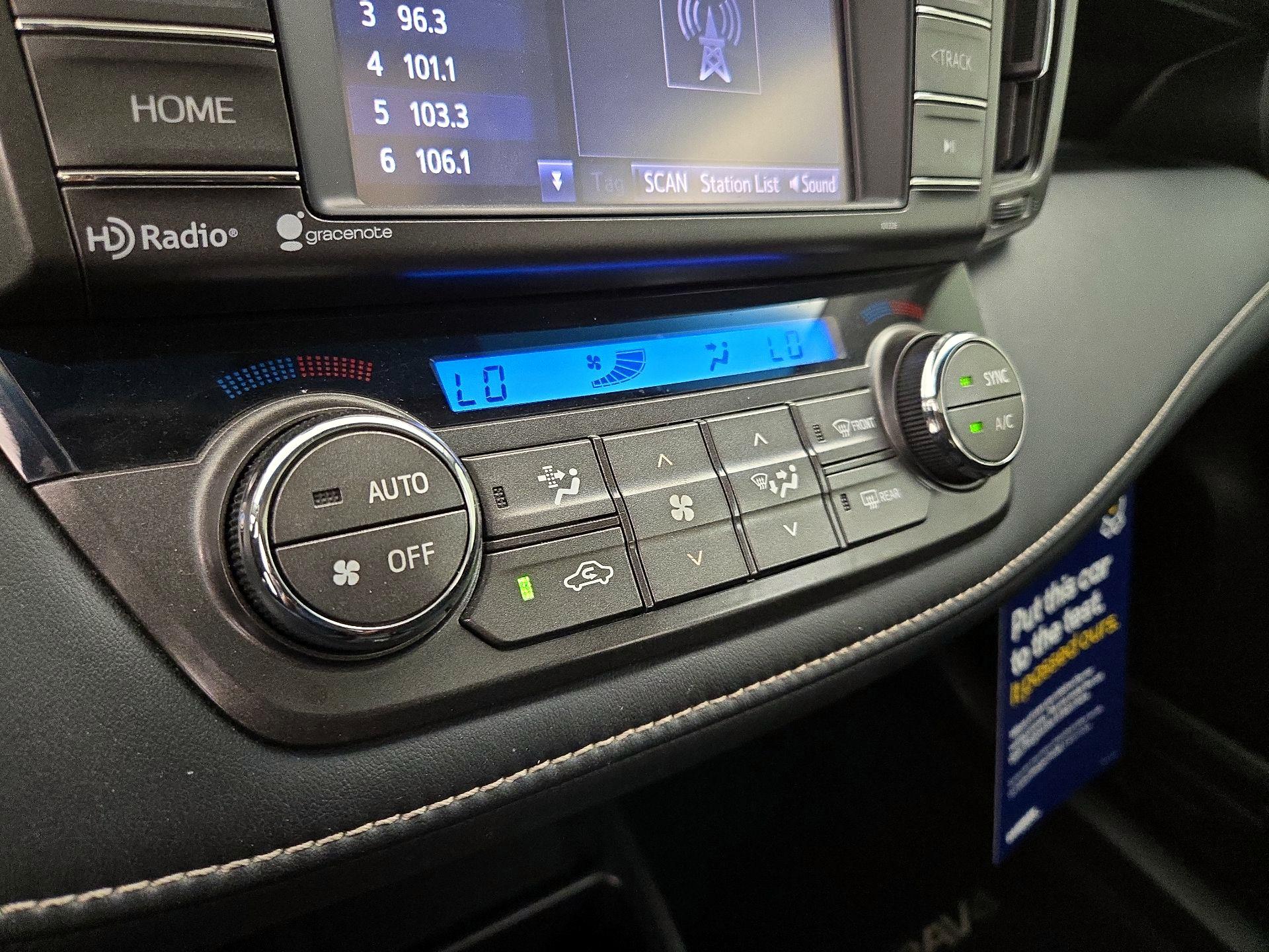 Thumbnail: 2015 Toyota RAV4 - 16