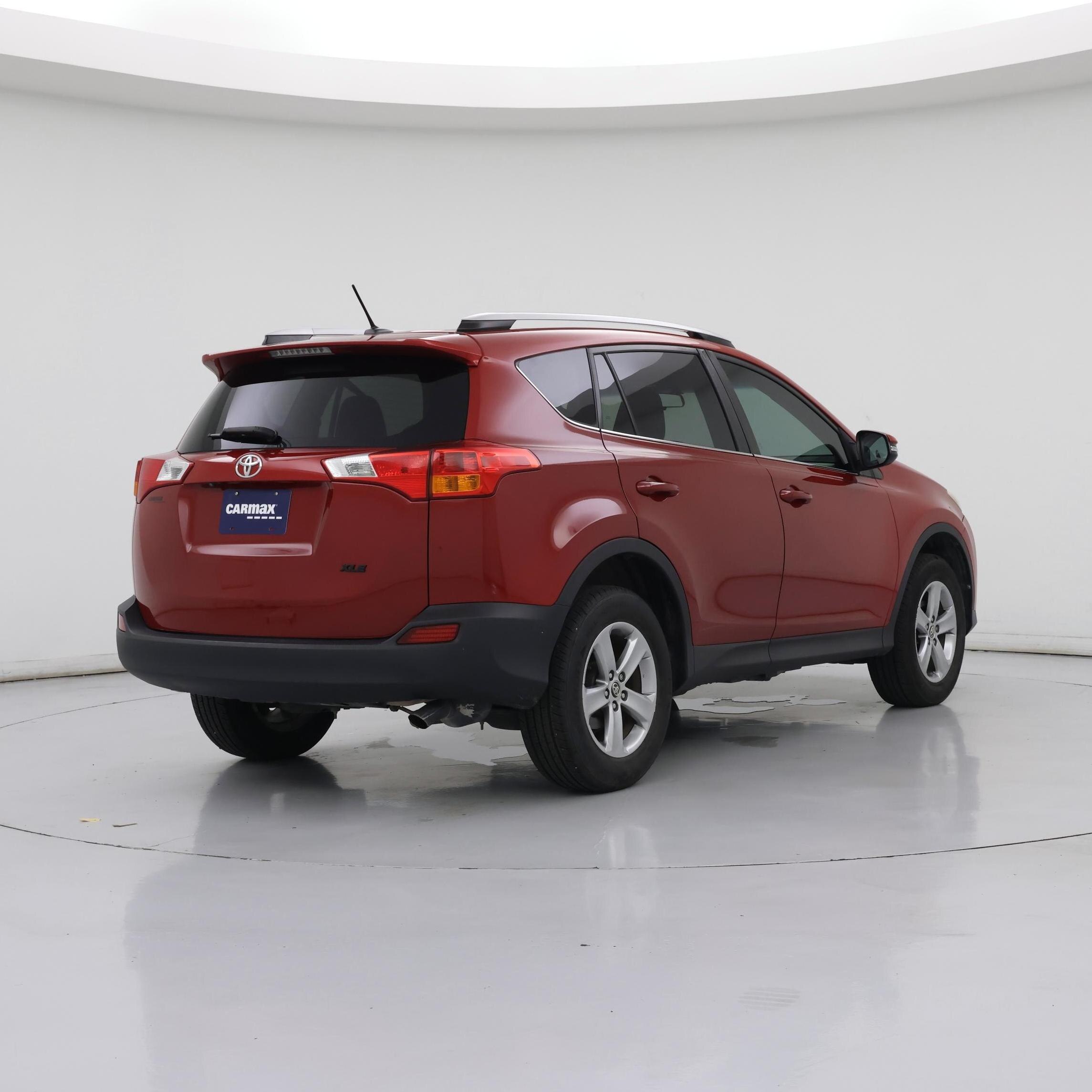 Thumbnail: 2015 Toyota RAV4 - 8