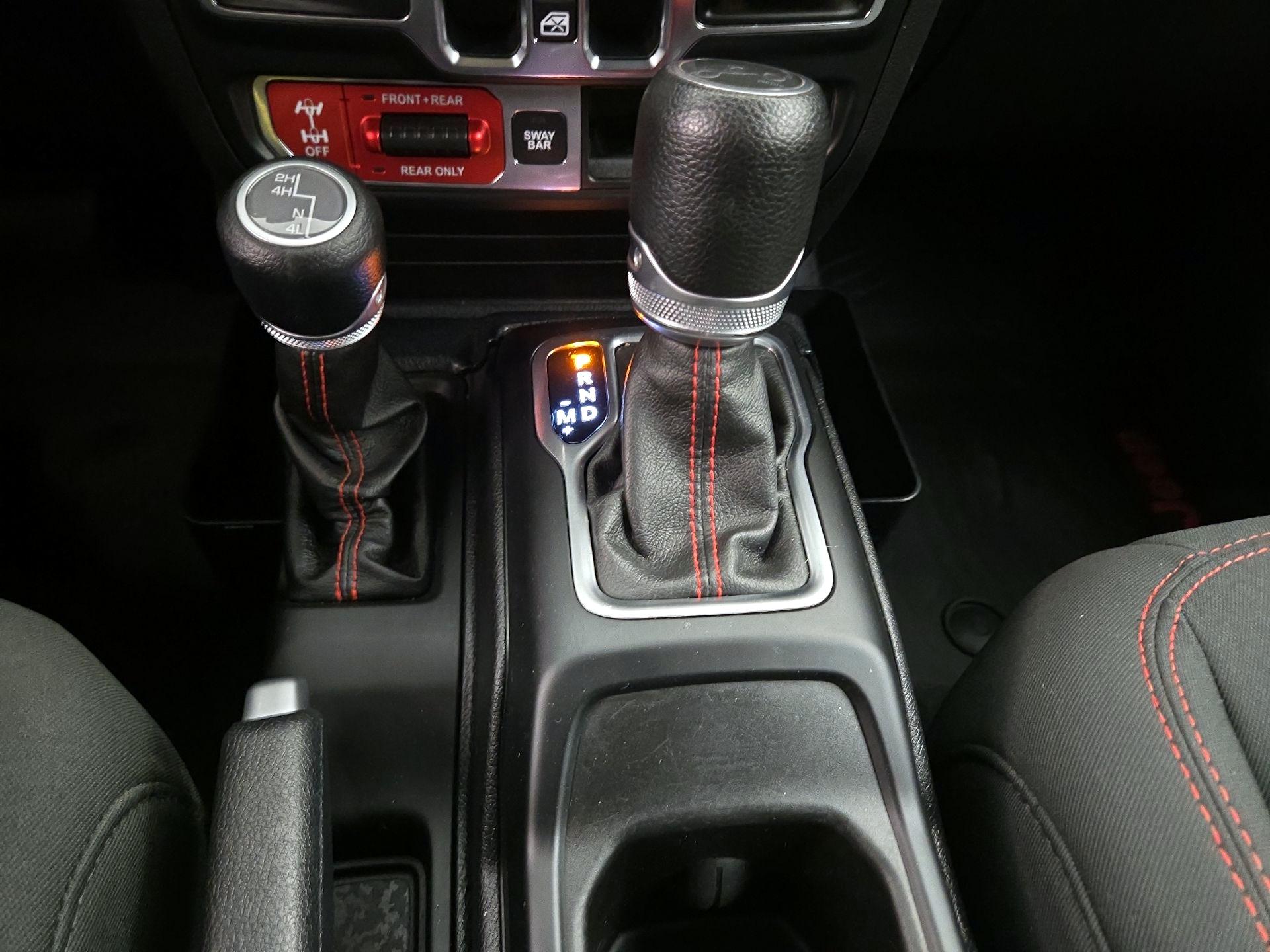 Thumbnail: 2019 Jeep Wrangler - 17