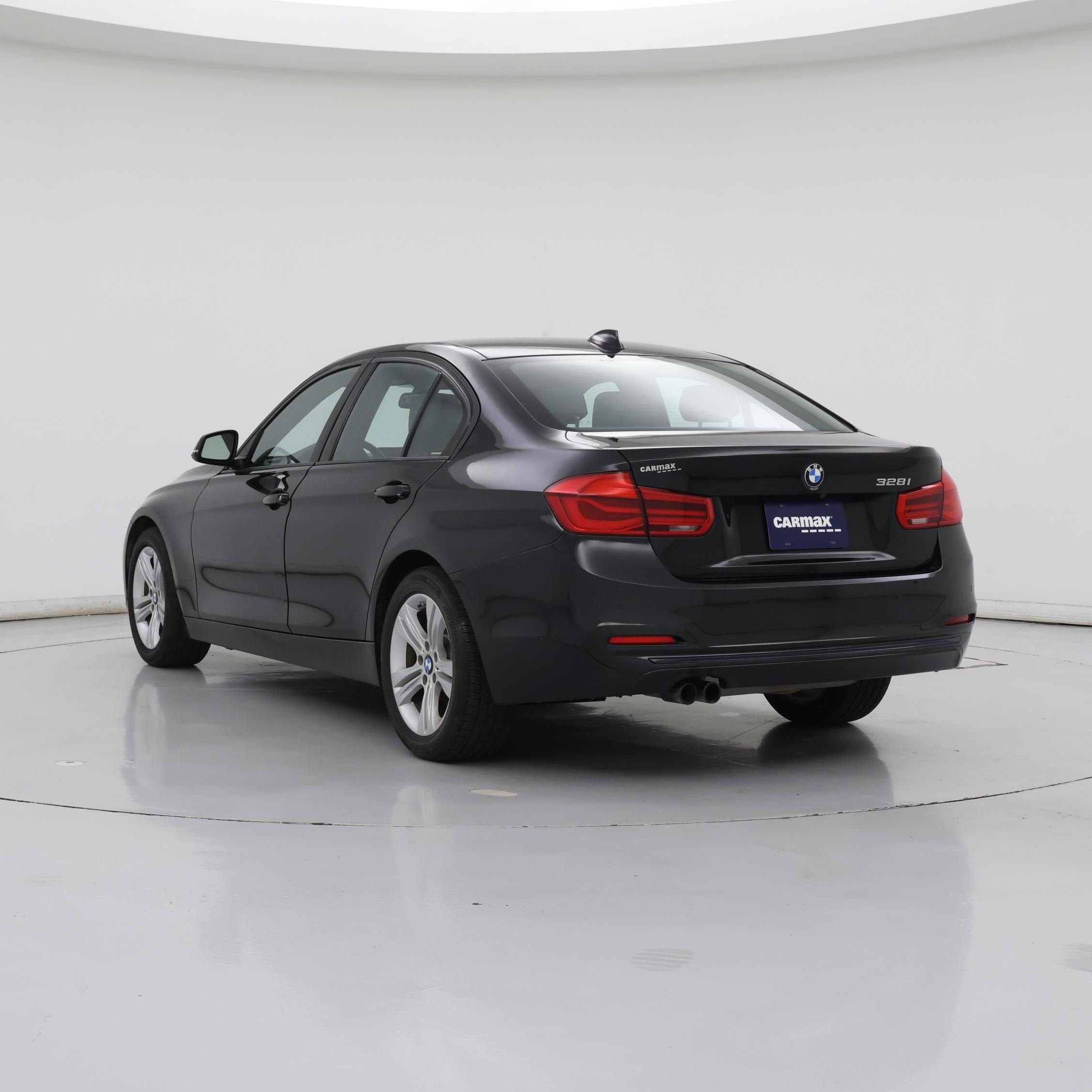 Thumbnail: 2016 BMW 3 Series - 2