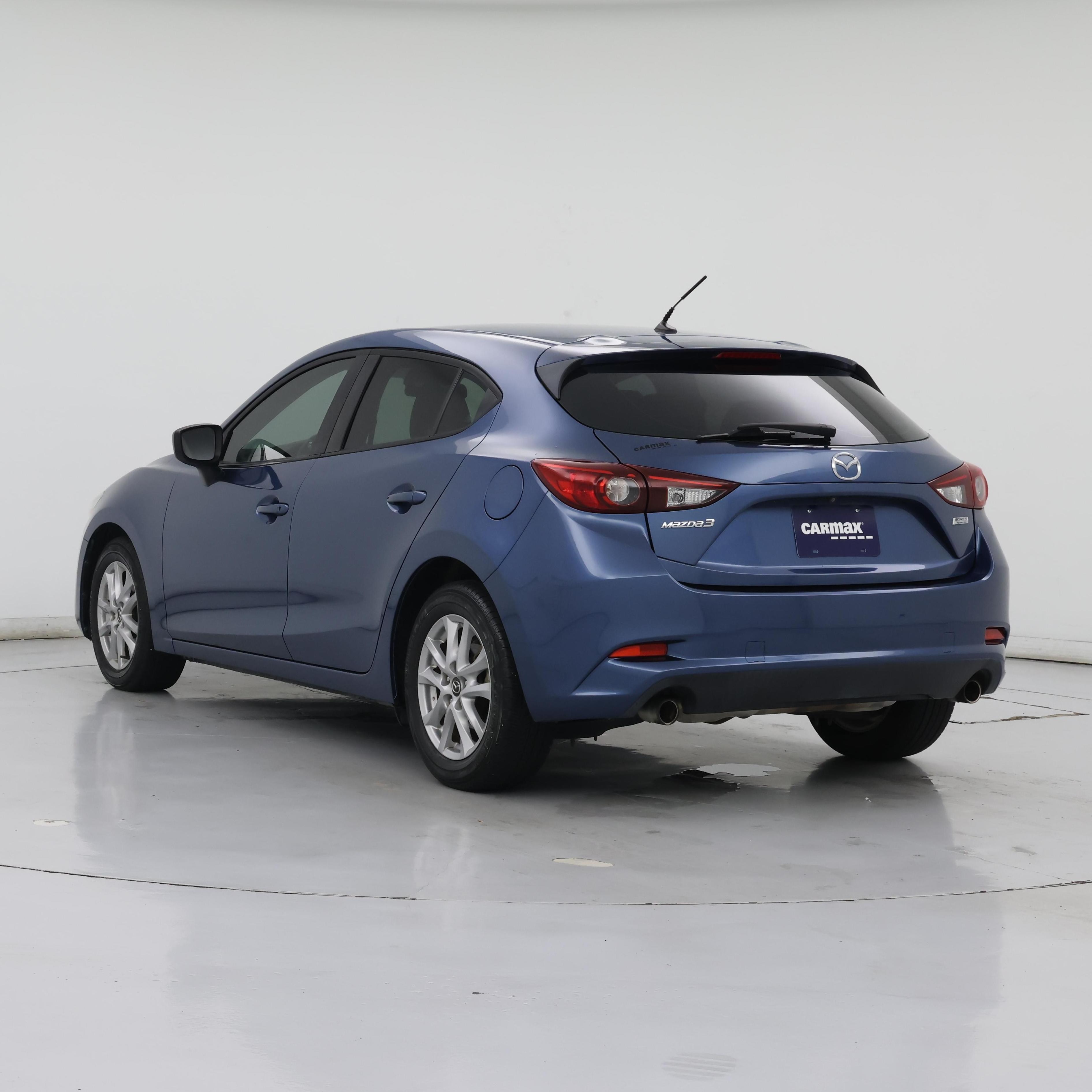 Thumbnail: 2018 Mazda Mazda3 - 2