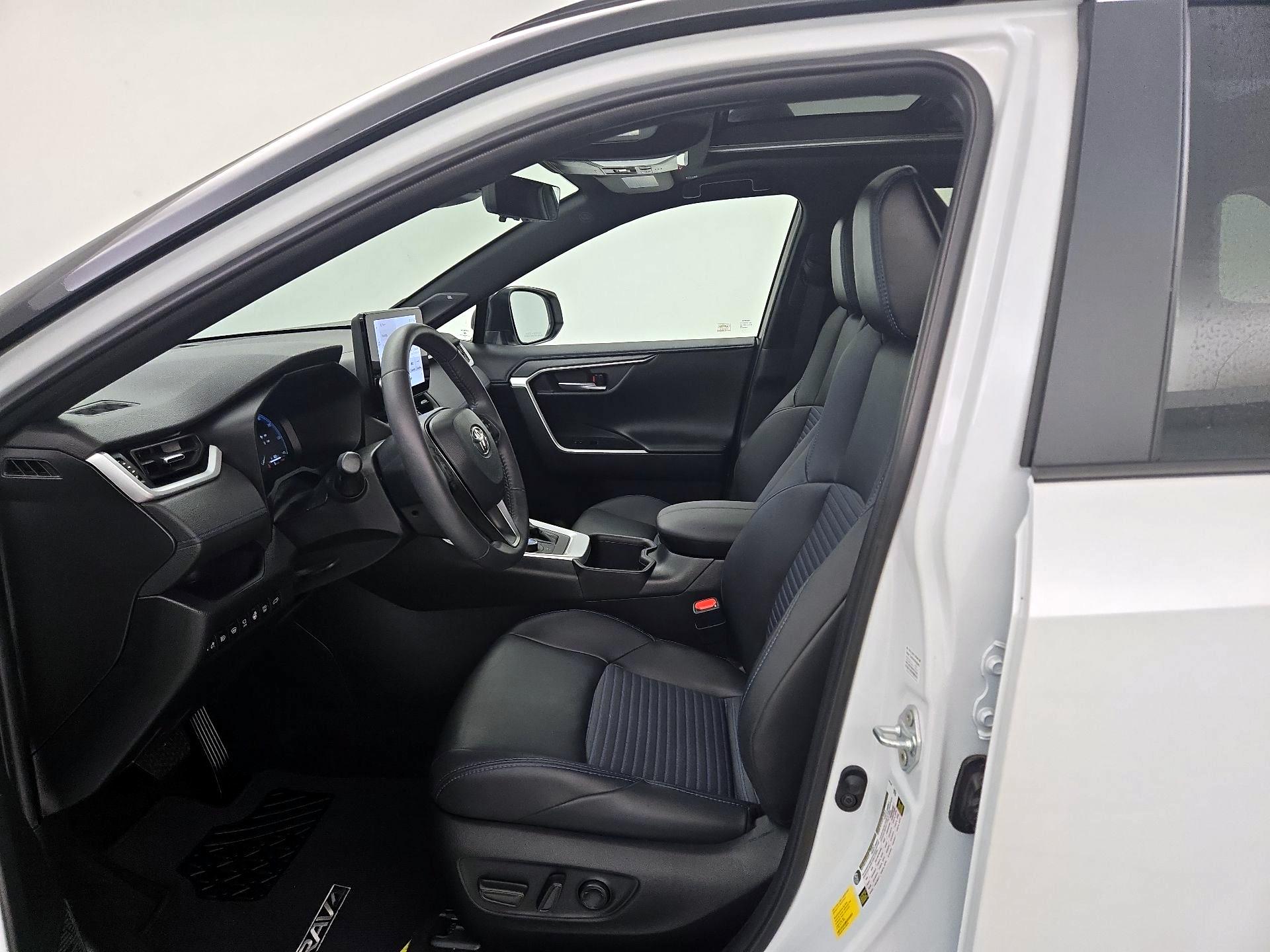 Thumbnail: 2023 Toyota RAV4 - 11