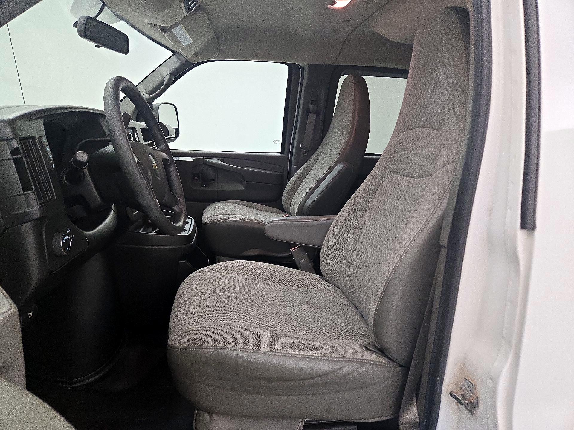 Thumbnail: 2015 Chevrolet Express - 11