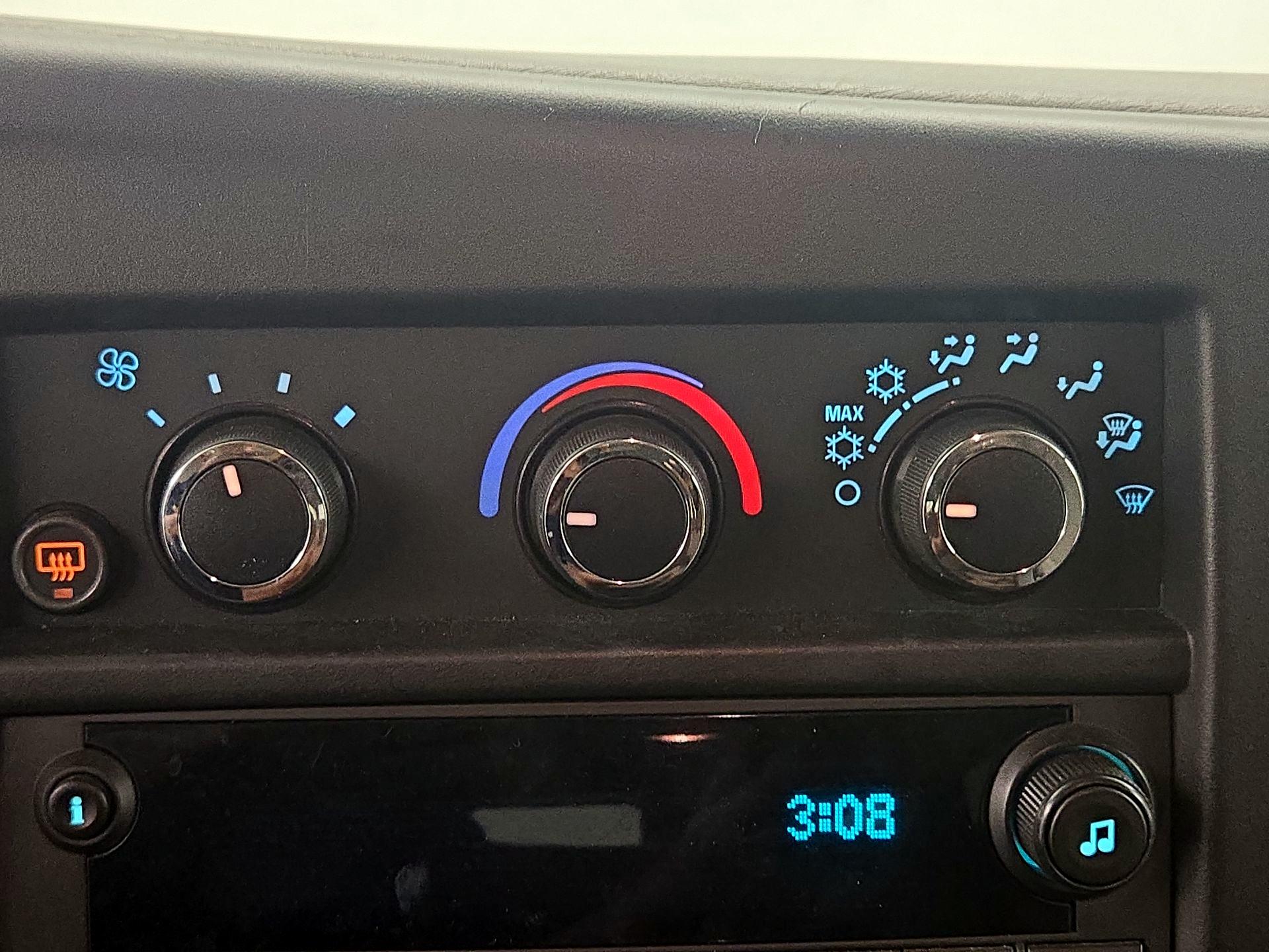 Thumbnail: 2015 Chevrolet Express - 15