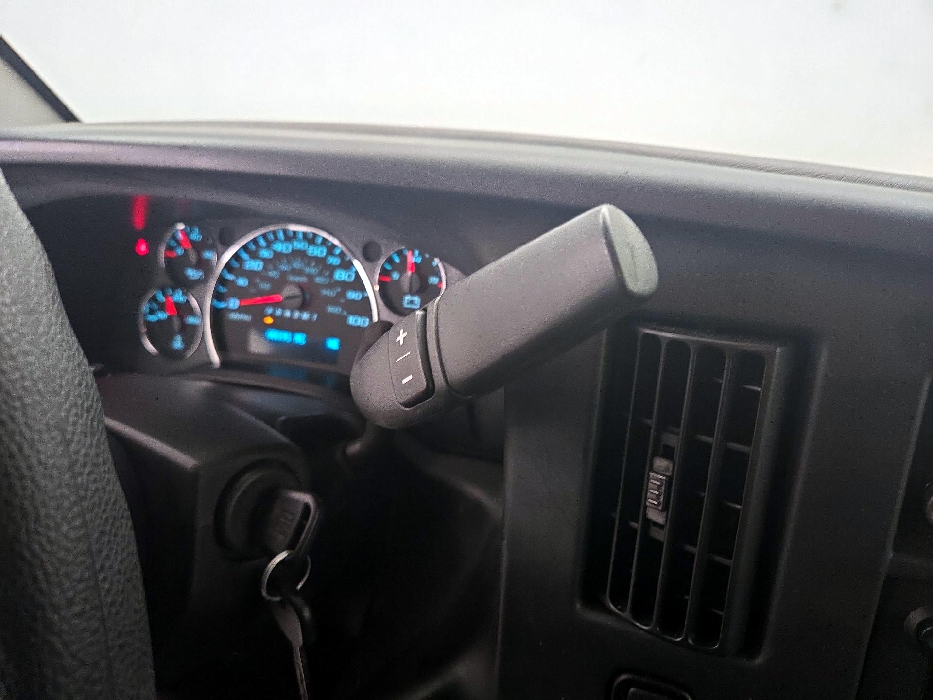 Thumbnail: 2015 Chevrolet Express - 16