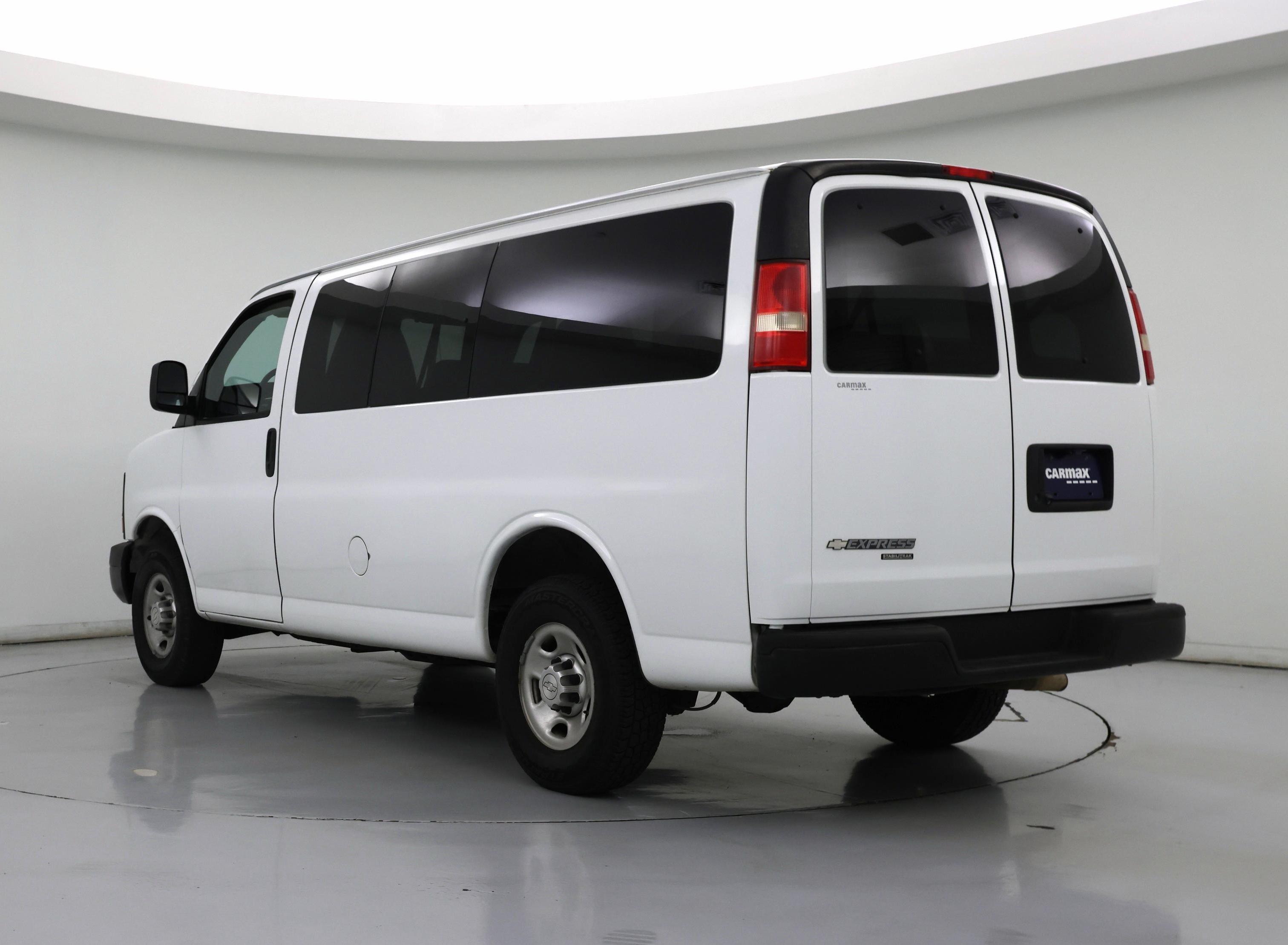 Thumbnail: 2015 Chevrolet Express - 2