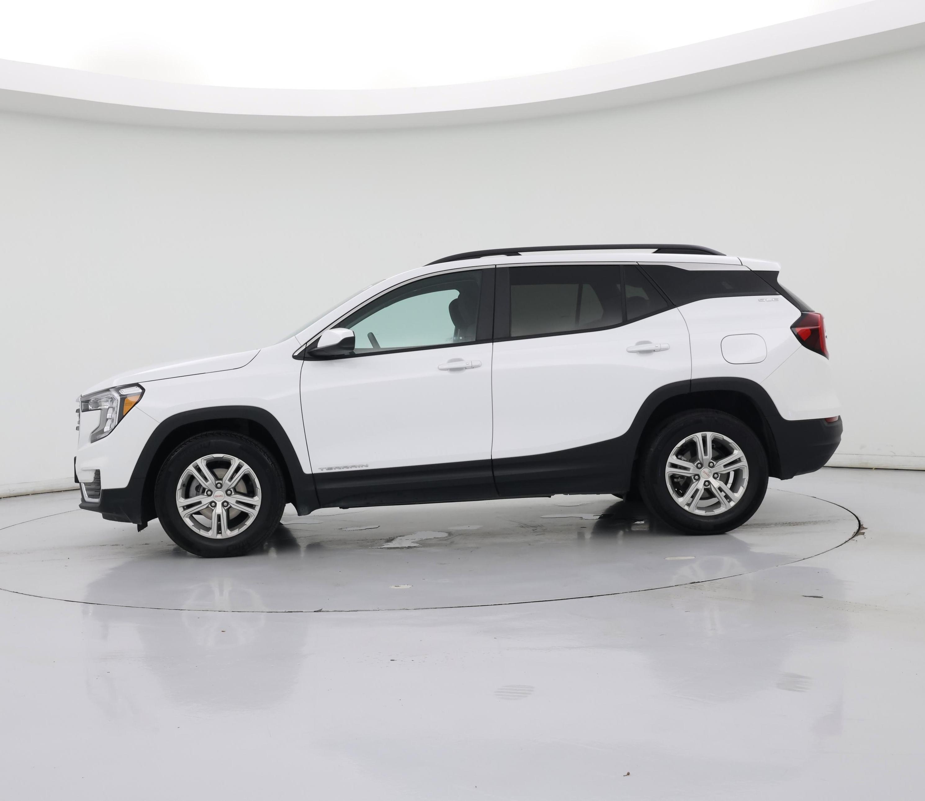 Thumbnail: 2024 GMC Terrain - 3