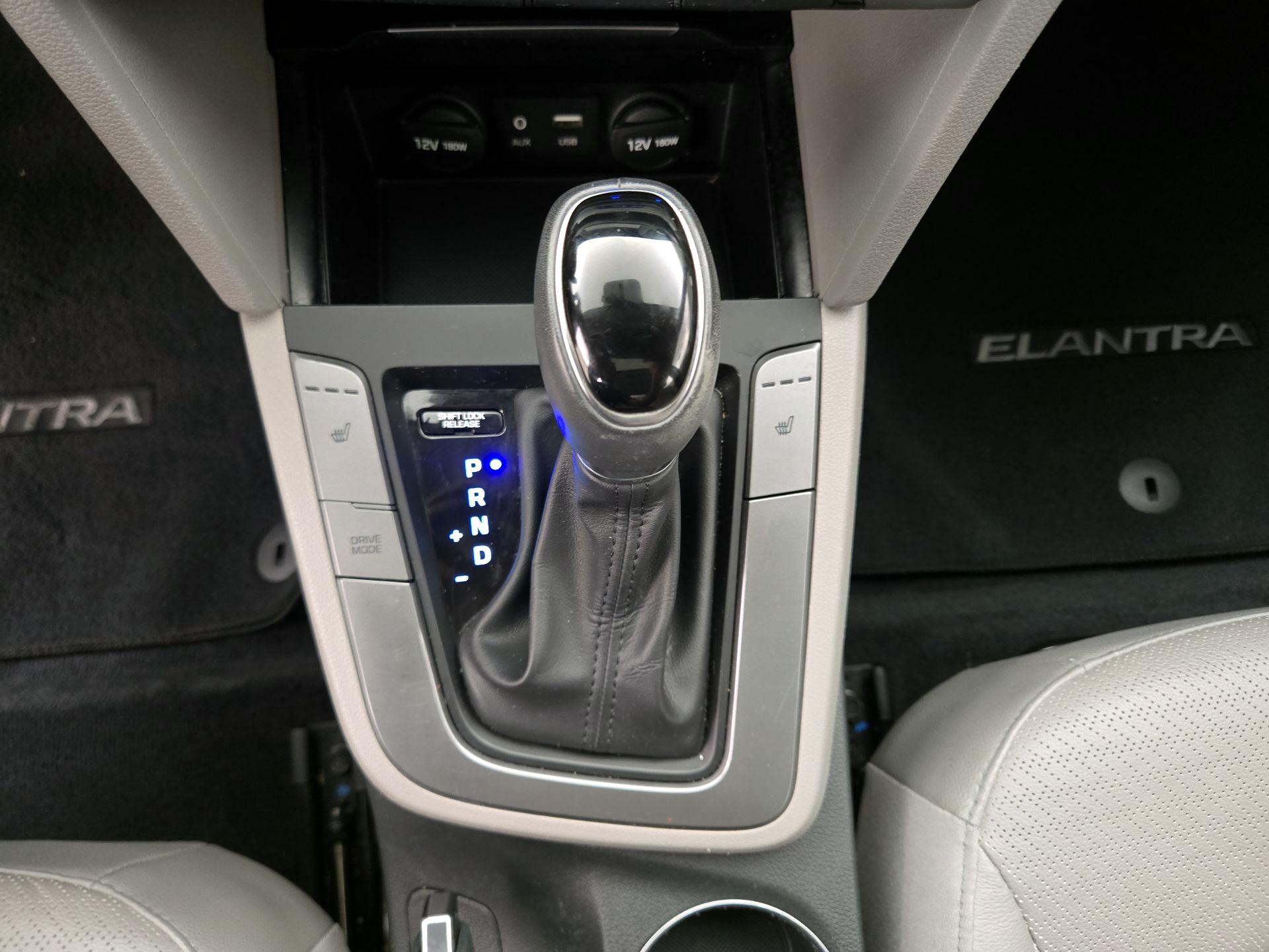 Thumbnail: 2017 Hyundai Elantra - 18