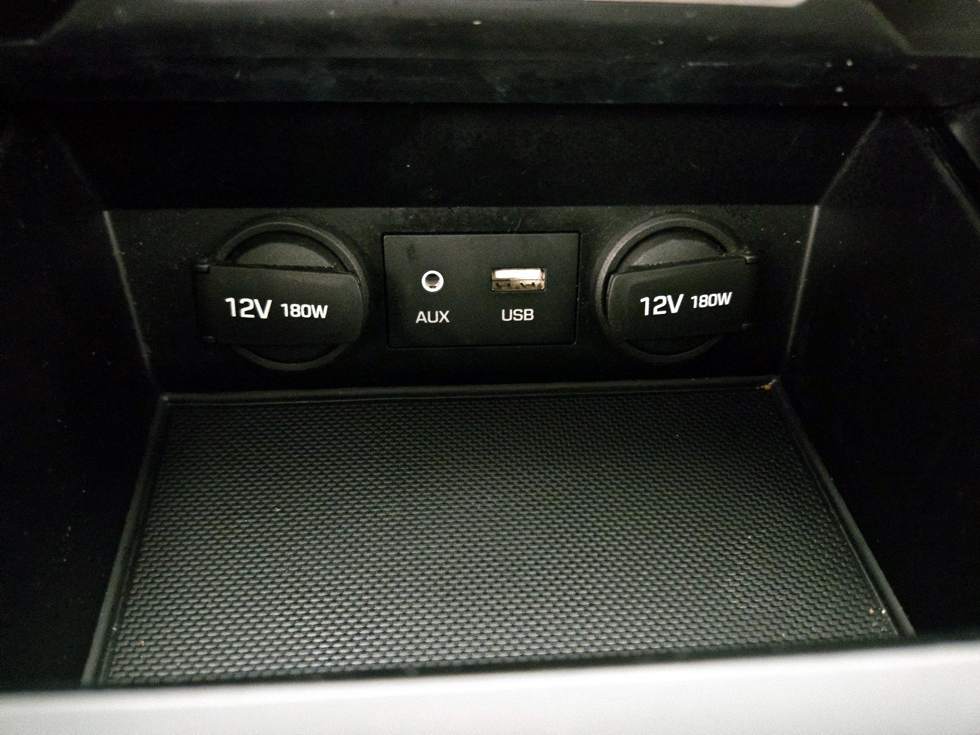 Thumbnail: 2017 Hyundai Elantra - 19