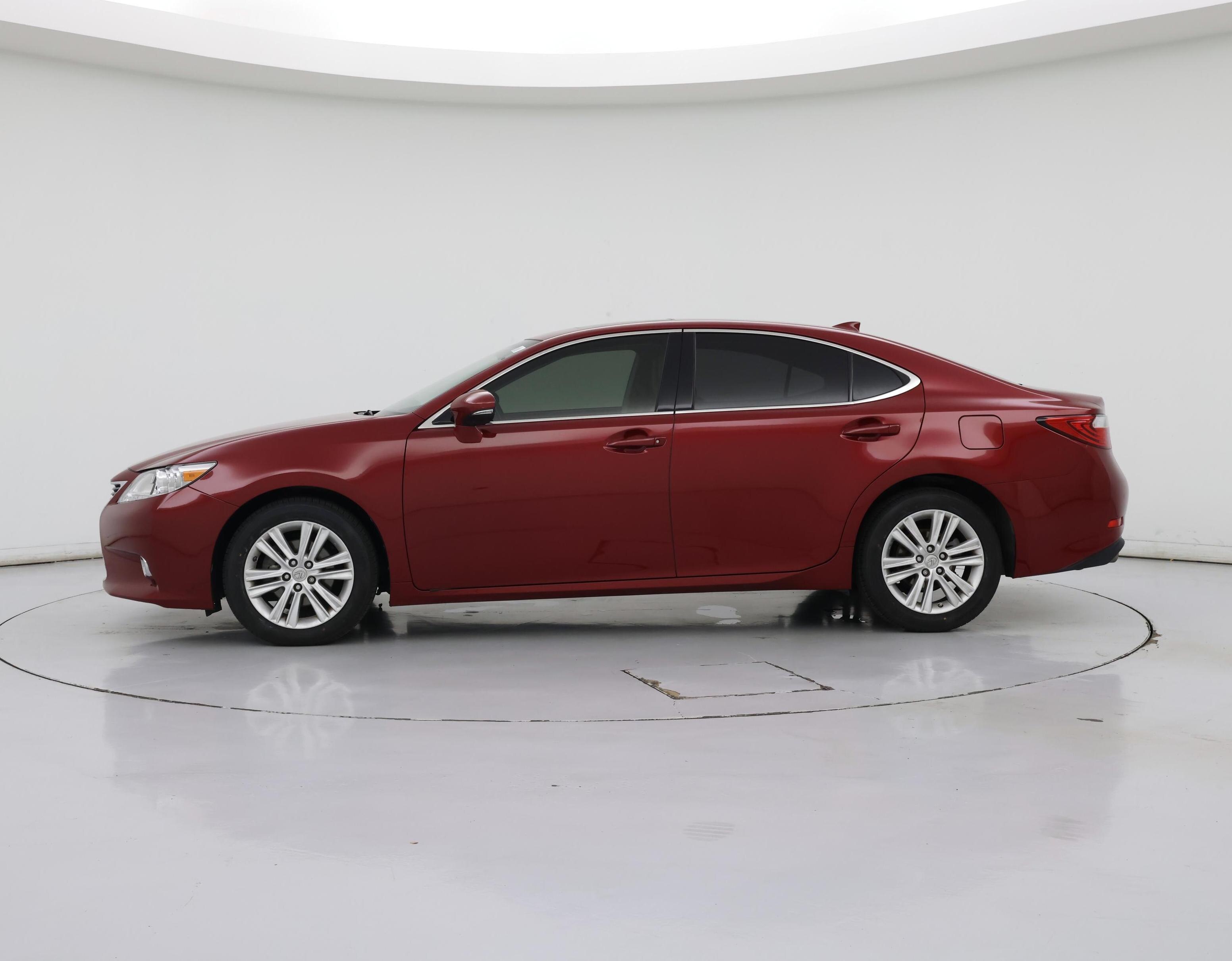 Thumbnail: 2015 Lexus ES - 3