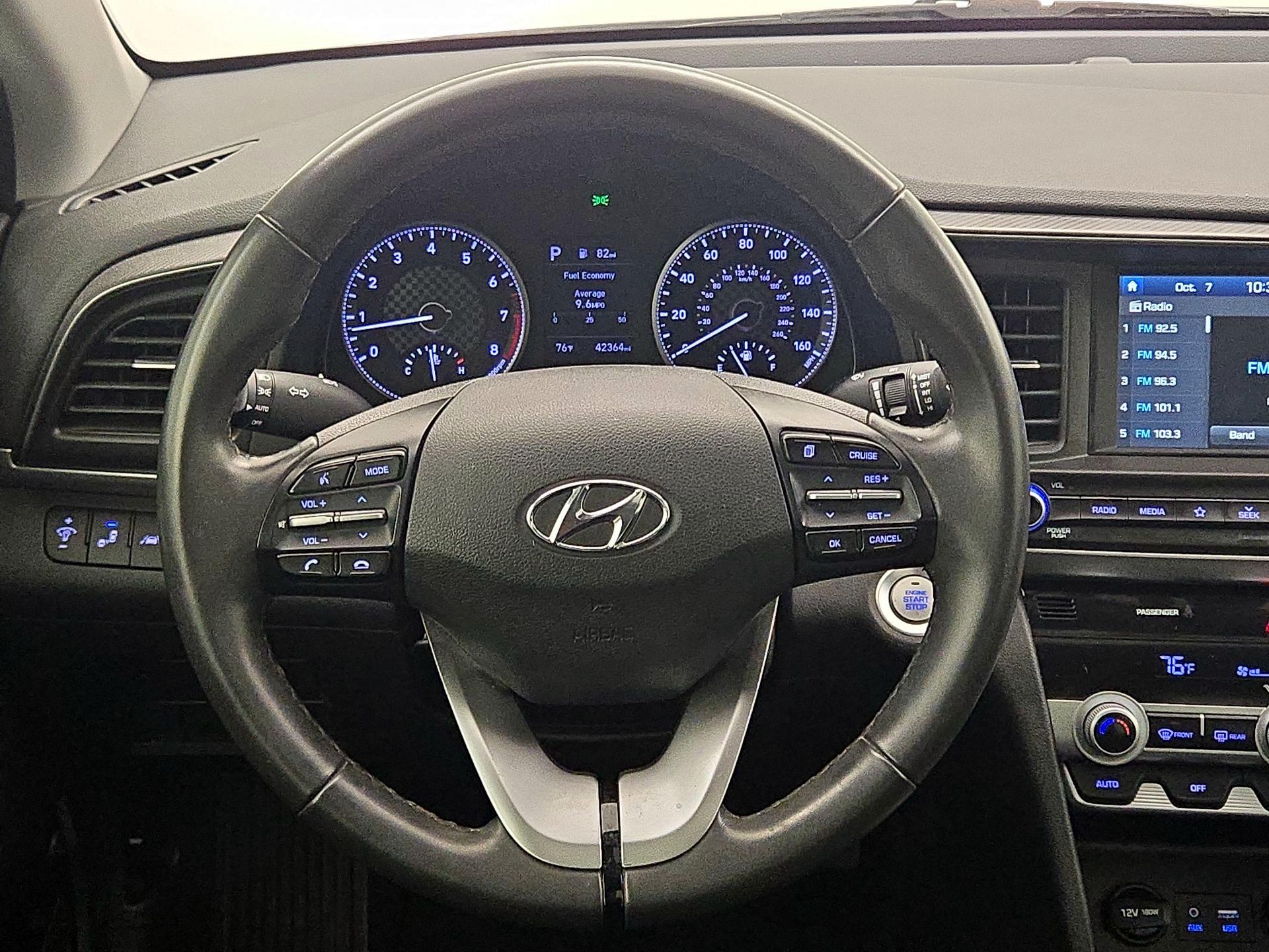 Thumbnail: 2020 Hyundai Elantra - 10