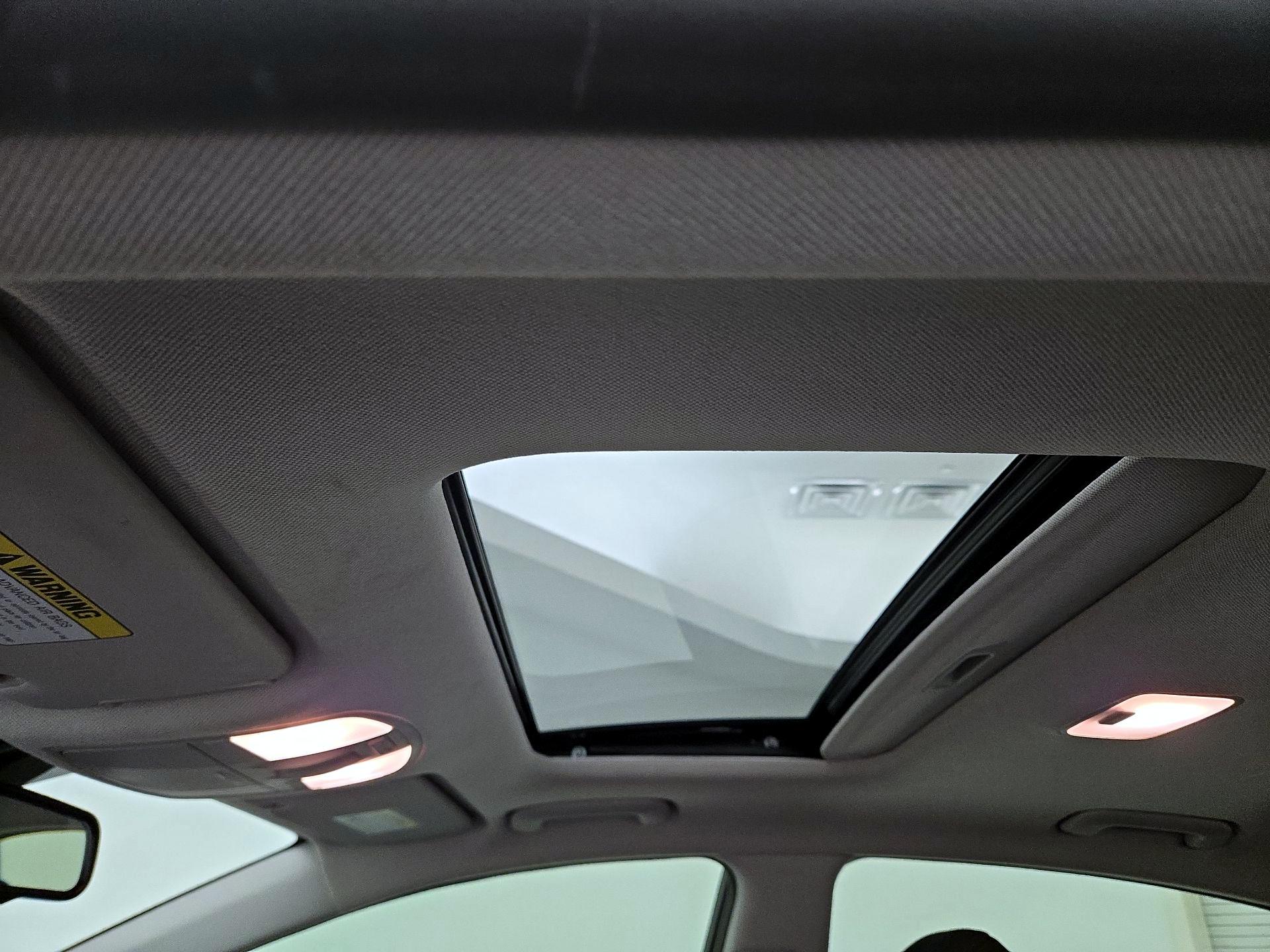 Thumbnail: 2020 Hyundai Elantra - 19