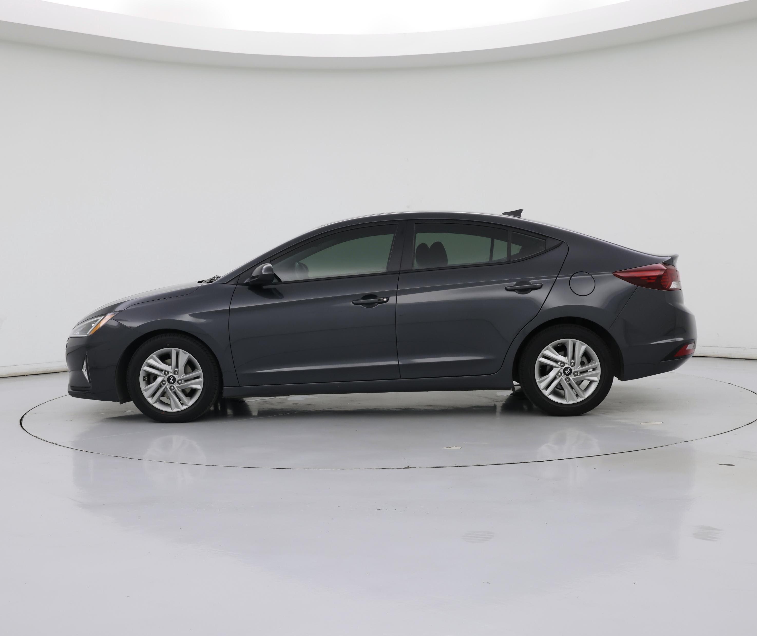 Thumbnail: 2020 Hyundai Elantra - 3