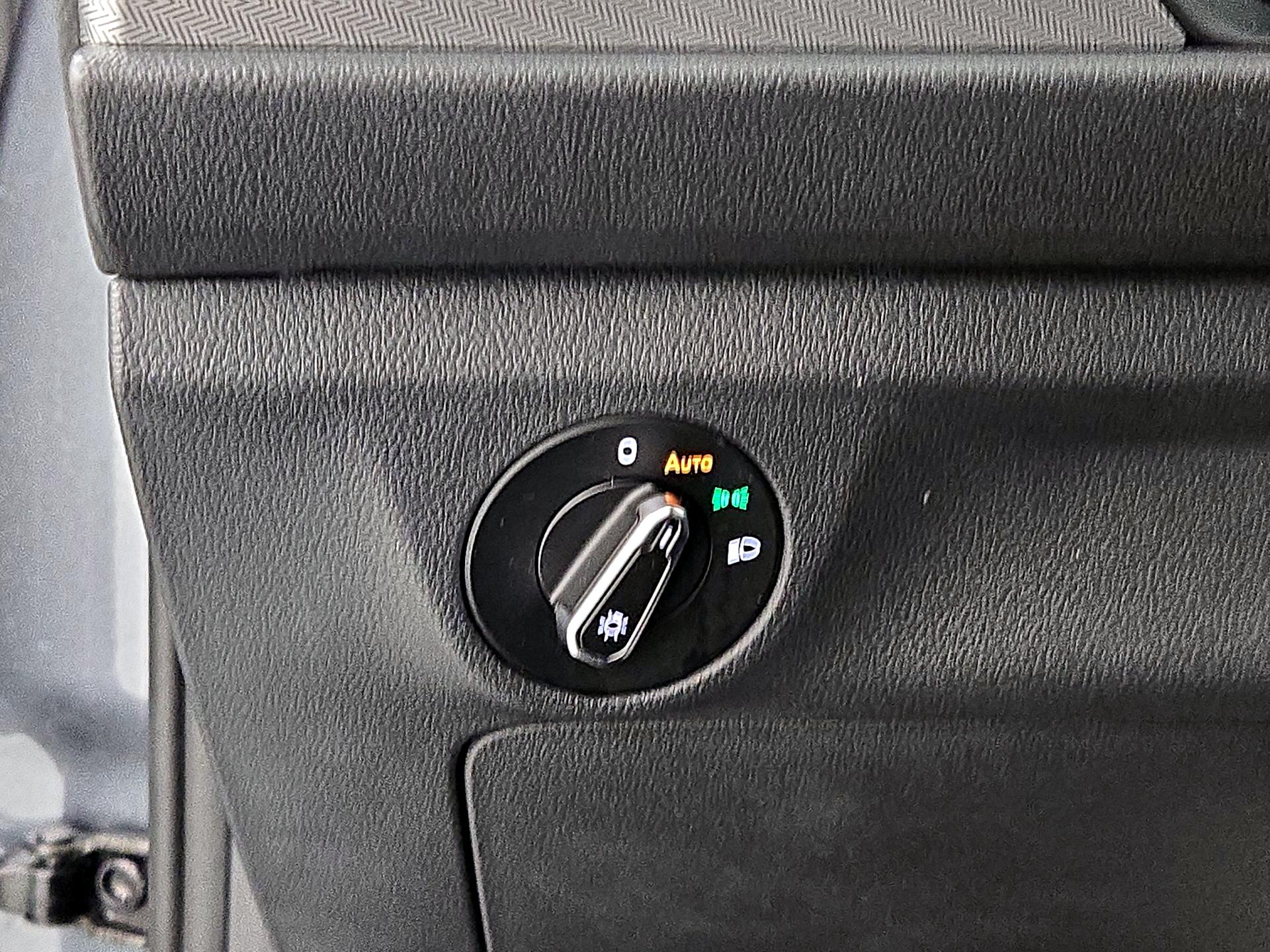 Thumbnail: 2024 Volkswagen Jetta - 13