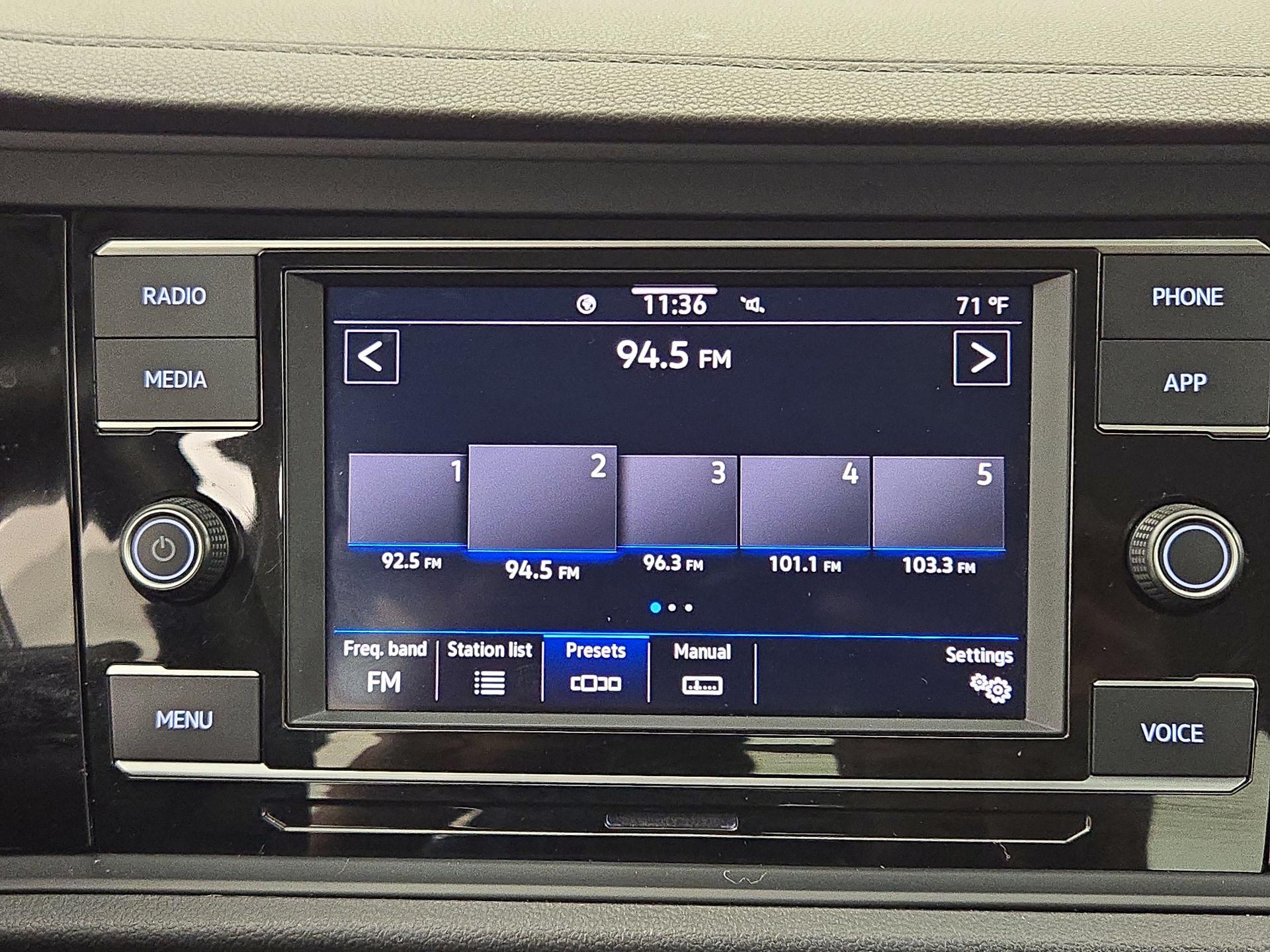 Thumbnail: 2024 Volkswagen Jetta - 15