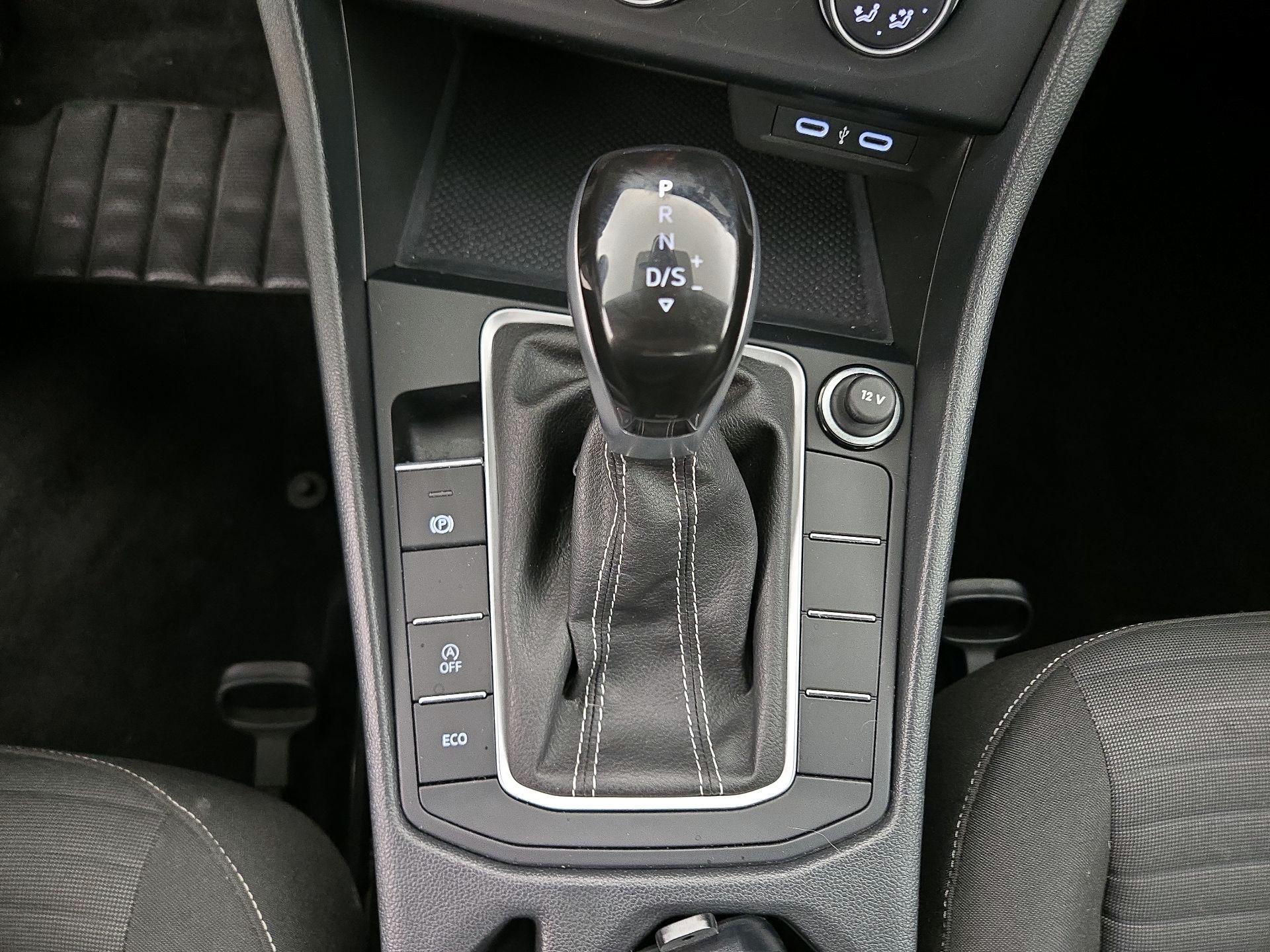 Thumbnail: 2024 Volkswagen Jetta - 17