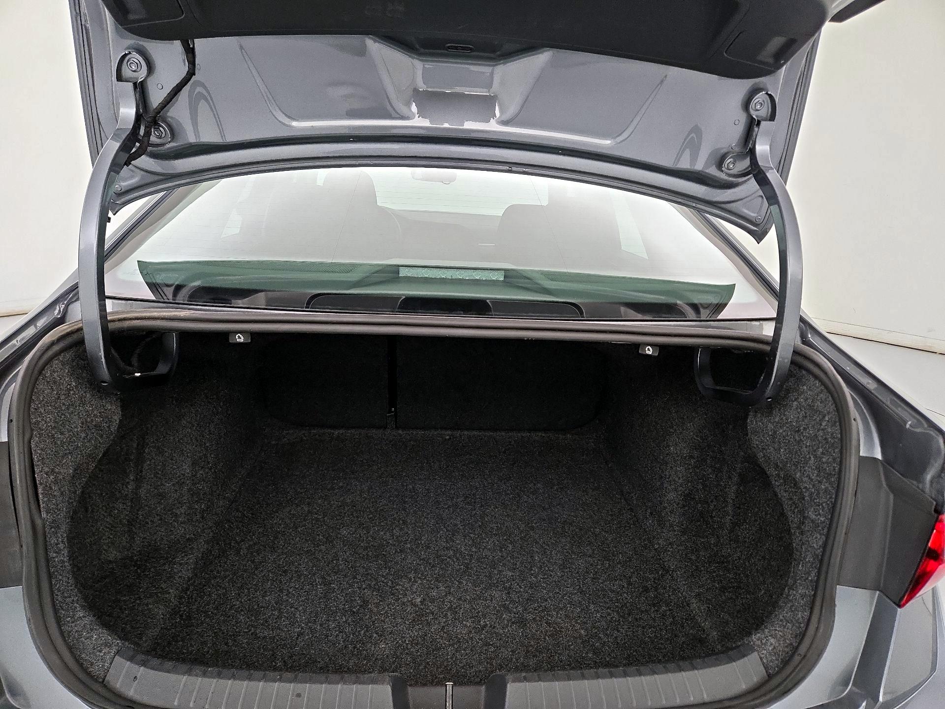 Thumbnail: 2024 Volkswagen Jetta - 20