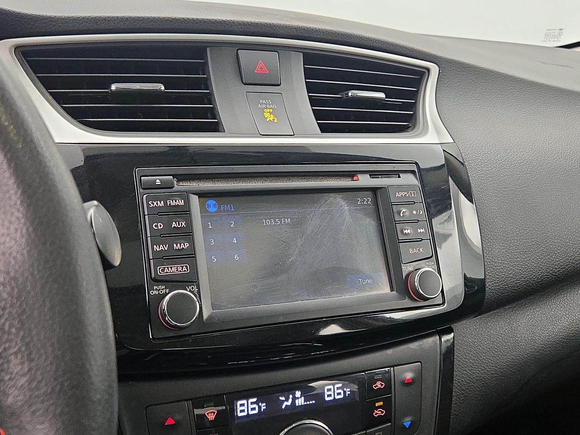 Thumbnail: 2016 Nissan Sentra - 16