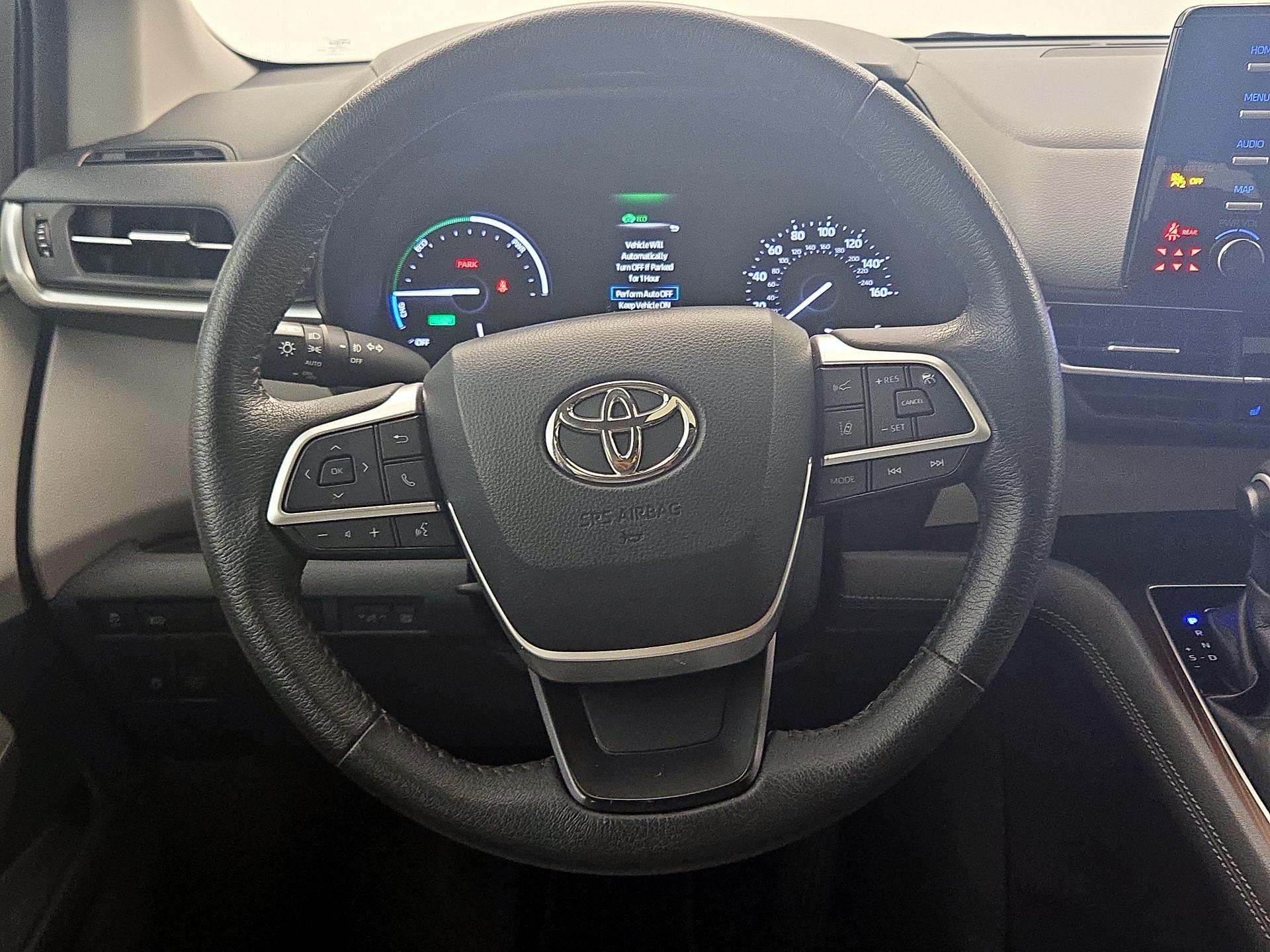 Thumbnail: 2022 Toyota Sienna - 10