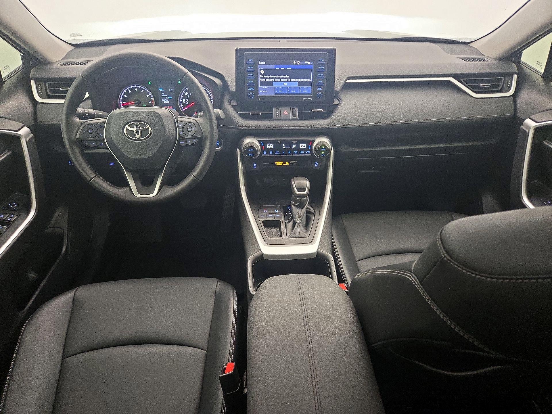 Thumbnail: 2022 Toyota RAV4 - 9