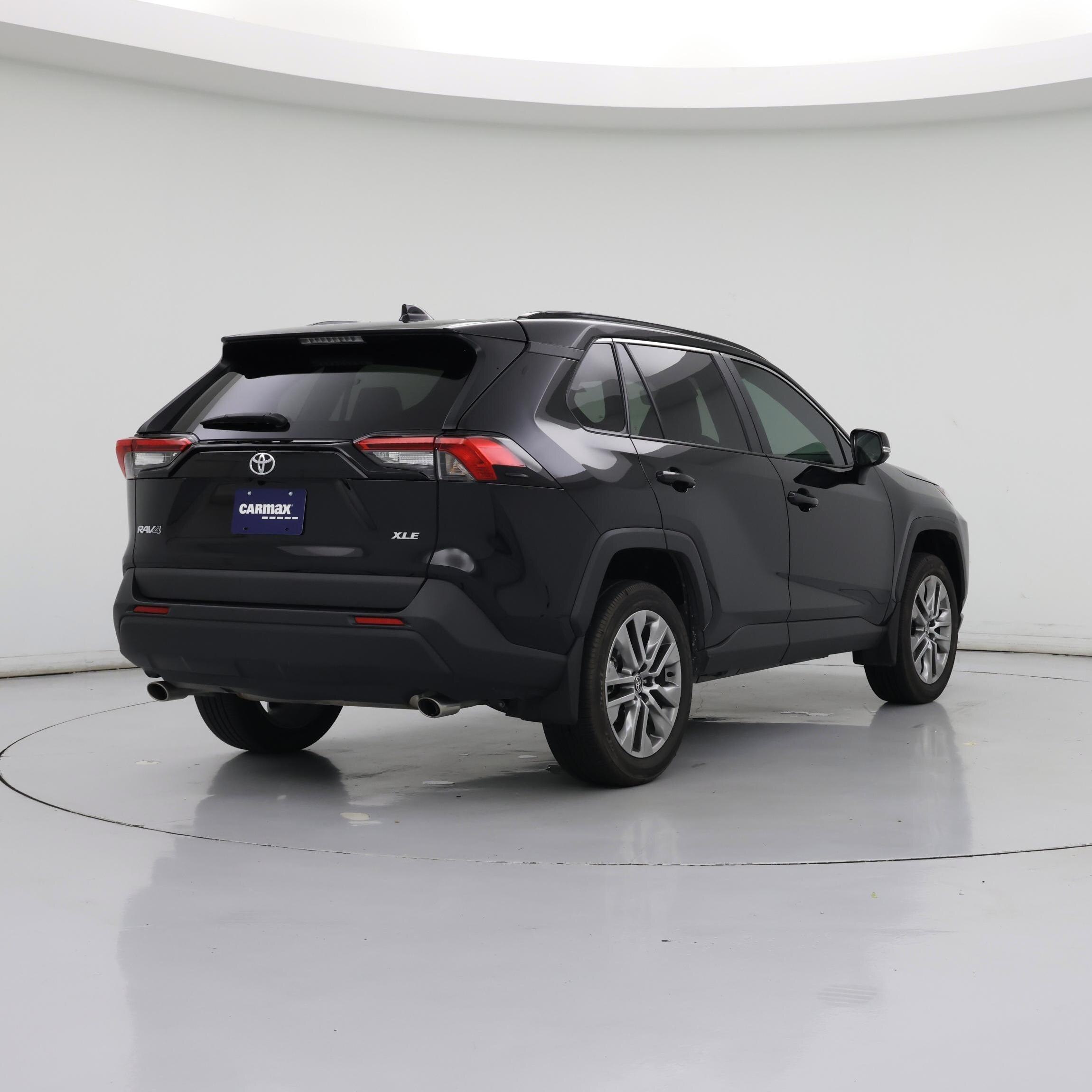 Thumbnail: 2022 Toyota RAV4 - 8