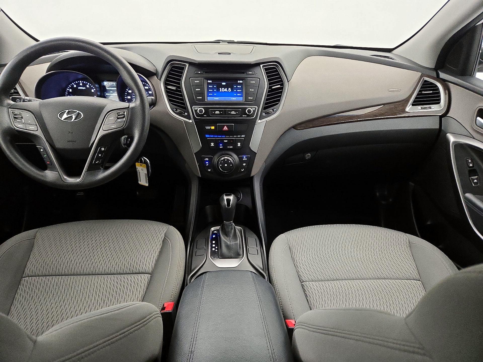 Thumbnail: 2017 Hyundai Santa Fe - 9