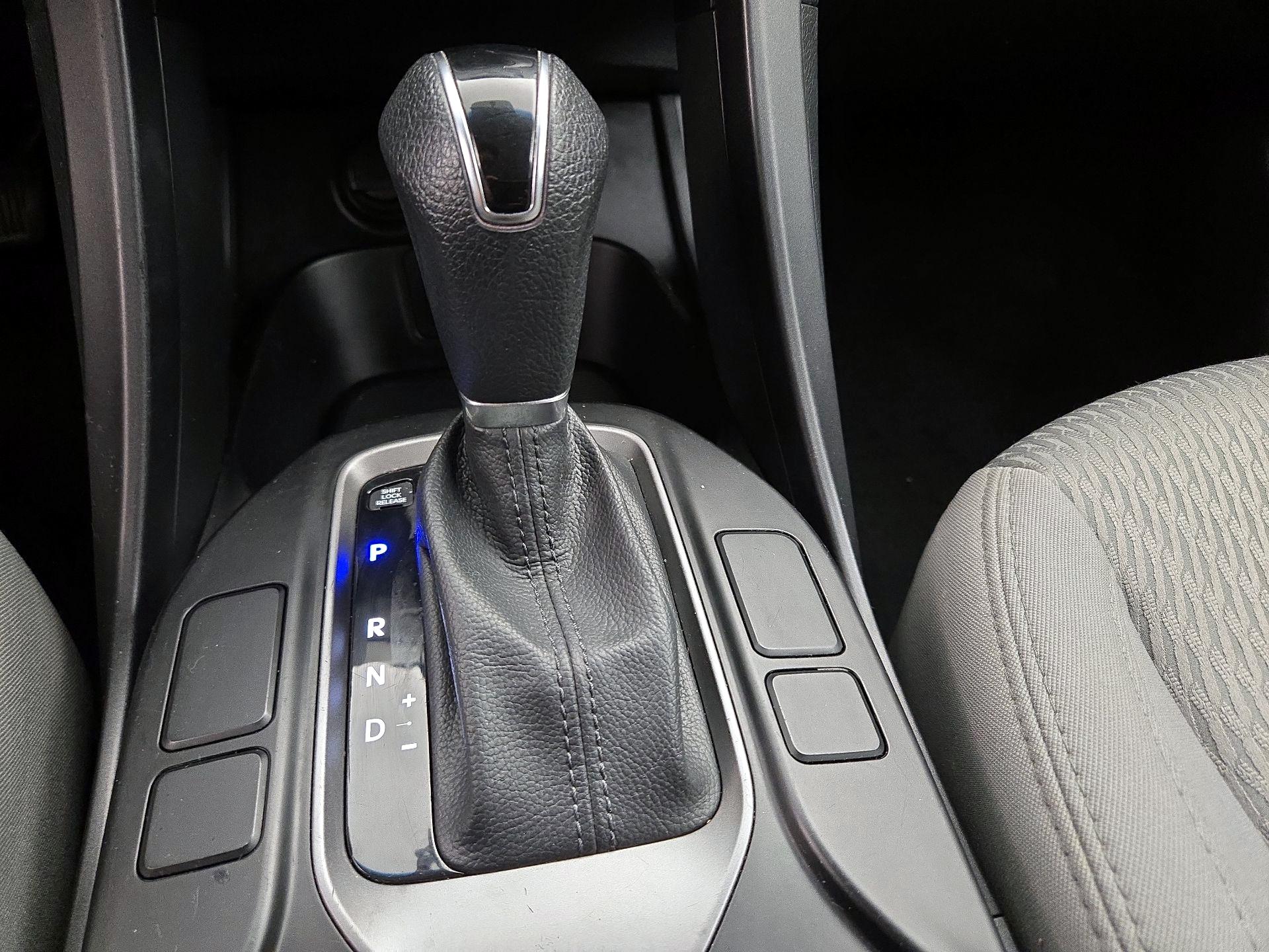 Thumbnail: 2017 Hyundai Santa Fe - 17