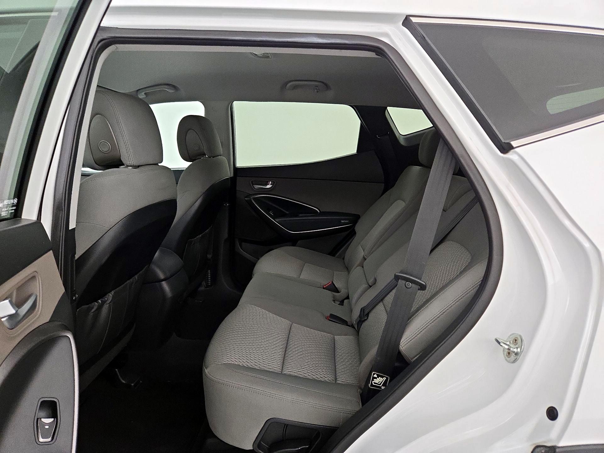 Thumbnail: 2017 Hyundai Santa Fe - 19