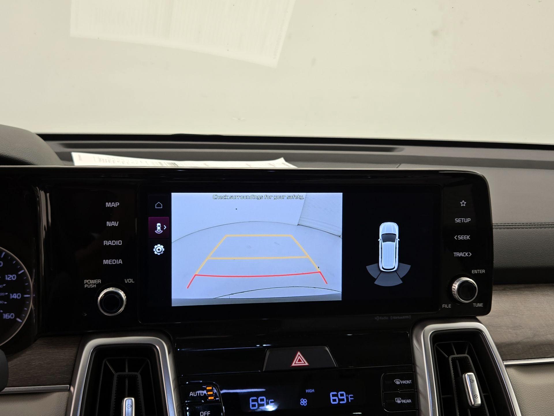 Thumbnail: 2022 Kia Sorento - 15