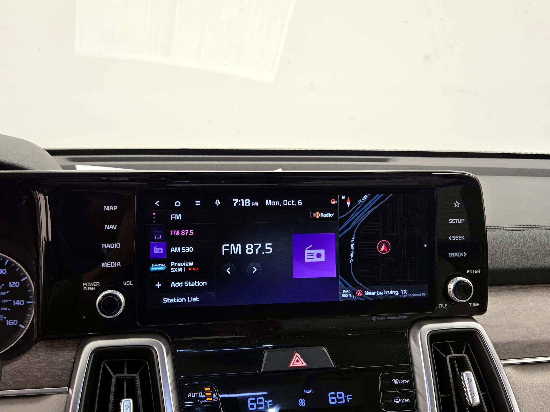 Thumbnail: 2022 Kia Sorento - 16
