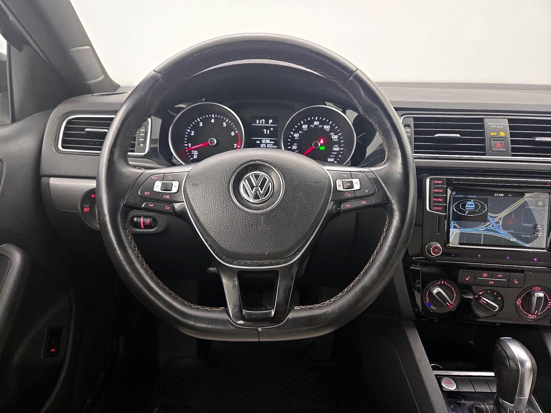Thumbnail: 2016 Volkswagen Jetta - 10