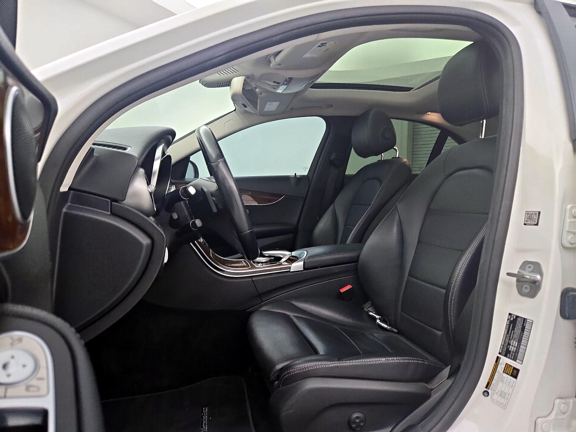 Thumbnail: 2016 Mercedes-Benz C-Class - 11