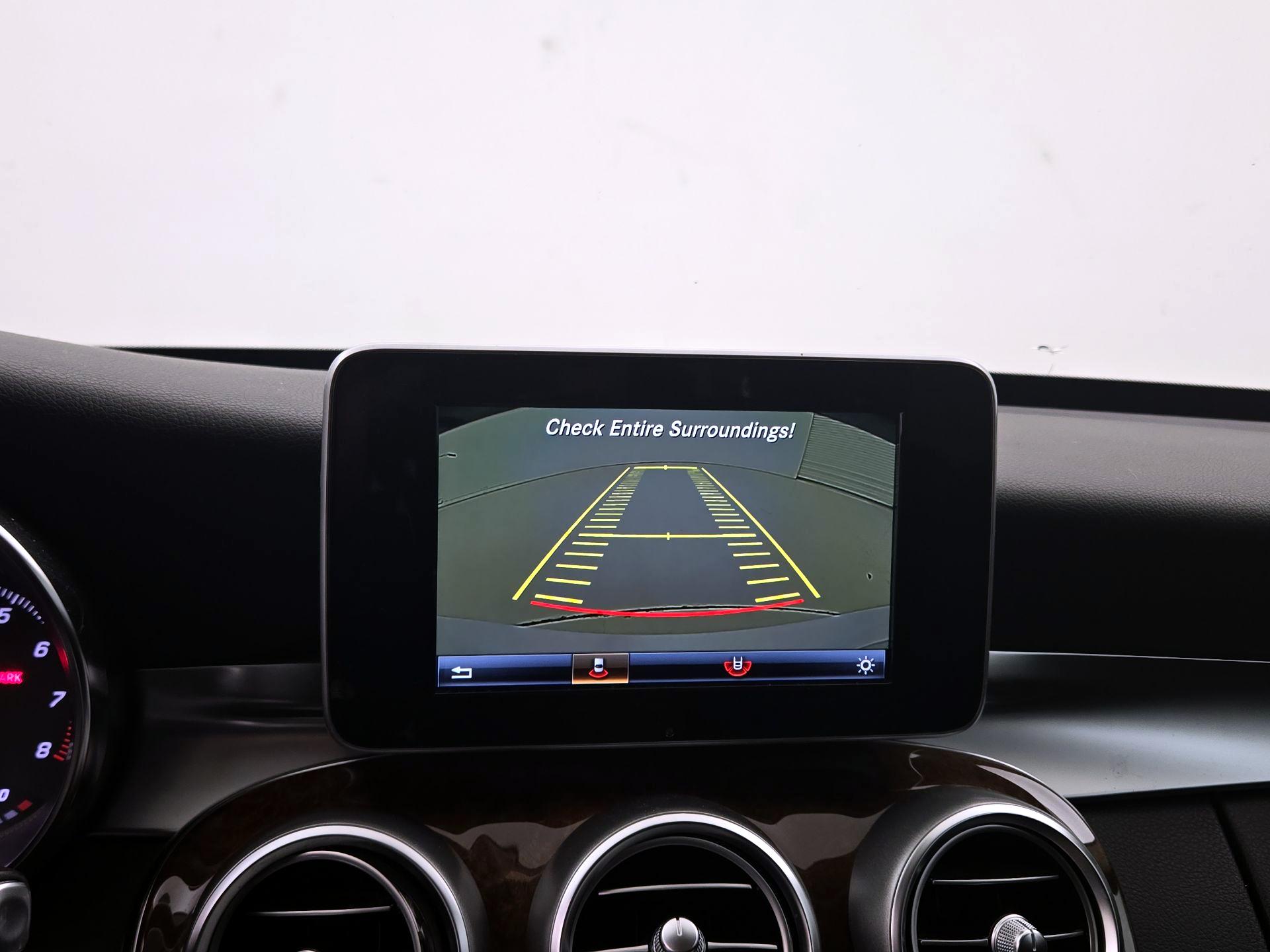 Thumbnail: 2016 Mercedes-Benz C-Class - 15