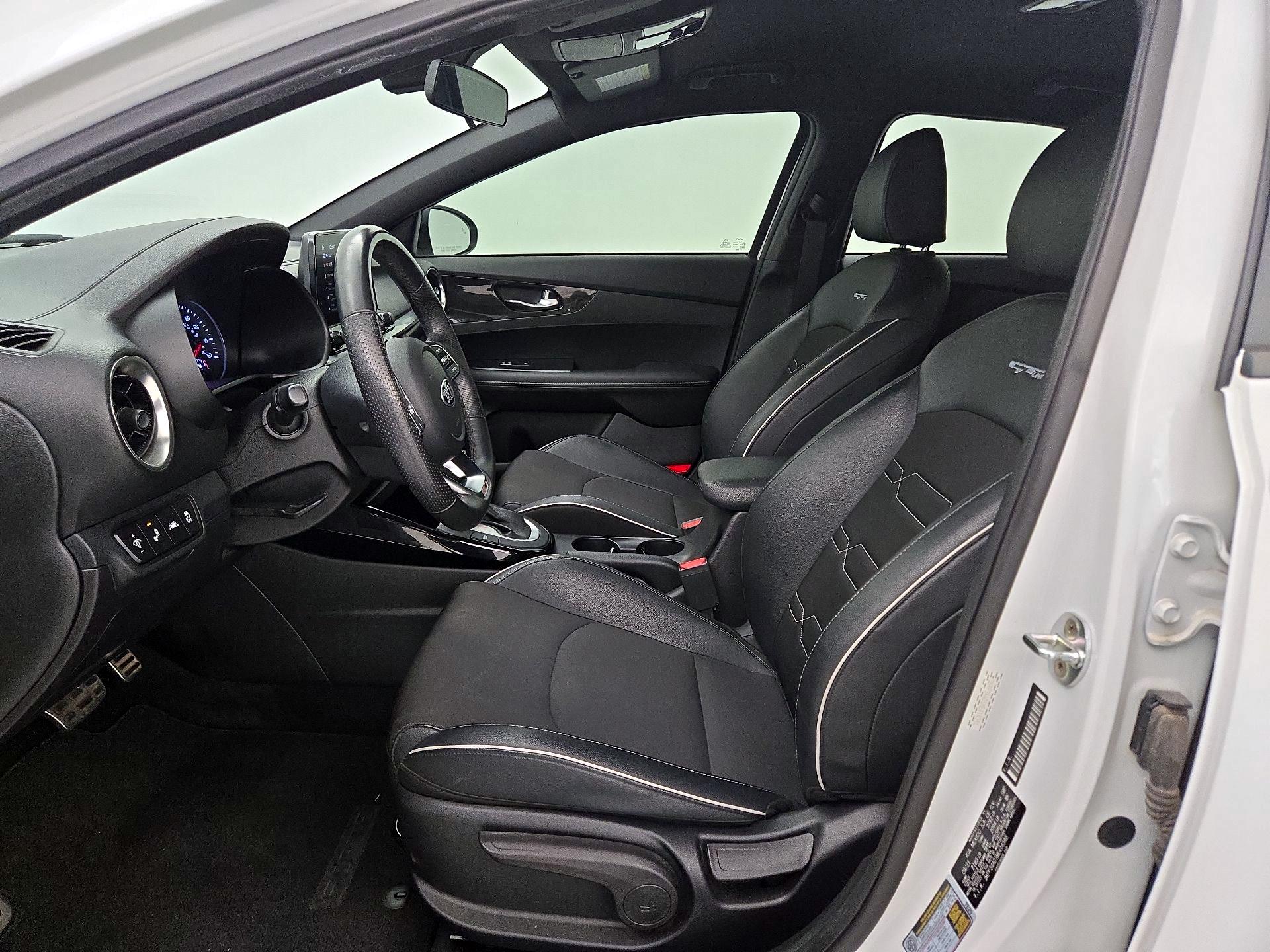 Thumbnail: 2021 Kia Forte - 11