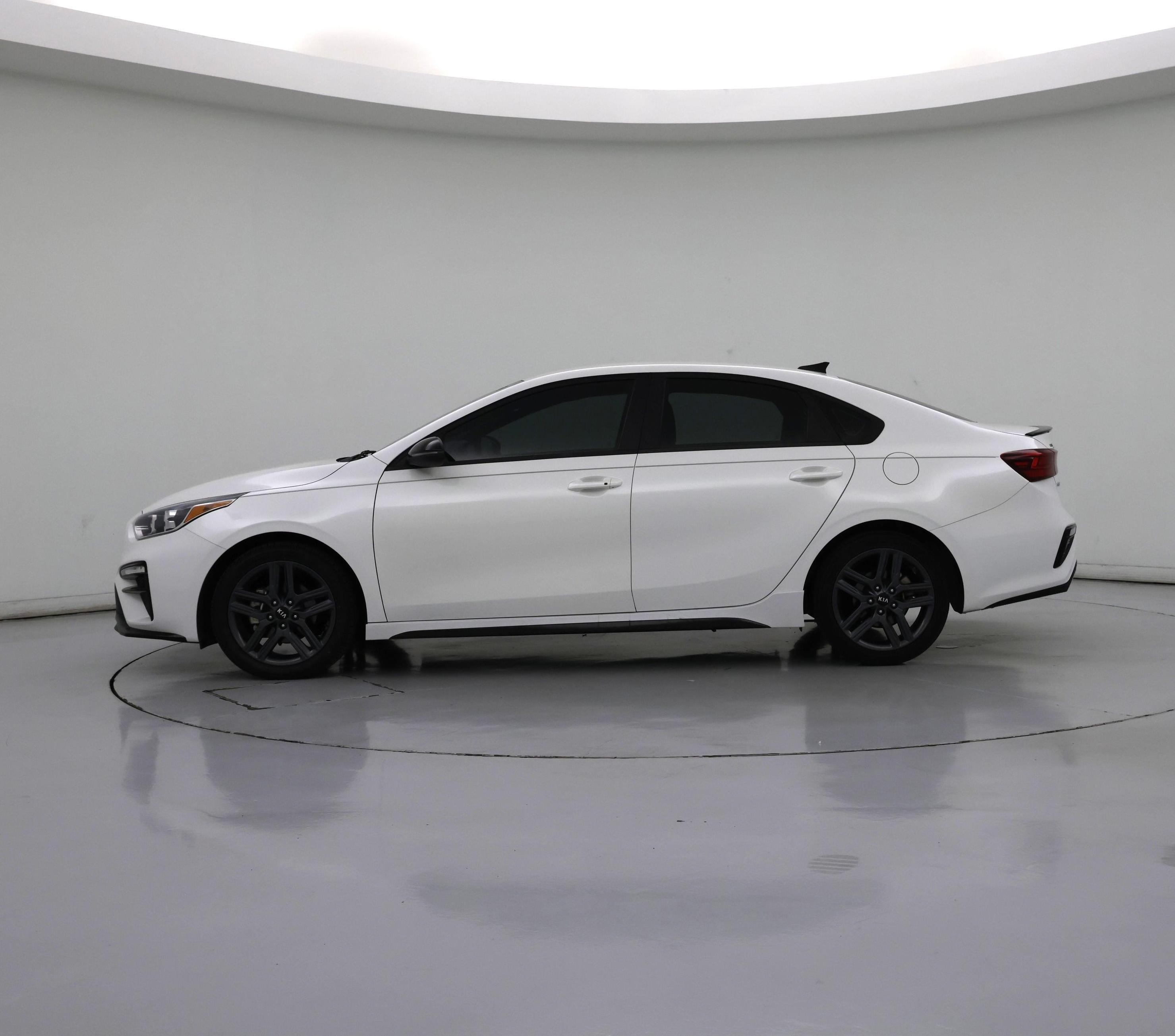 Thumbnail: 2021 Kia Forte - 3