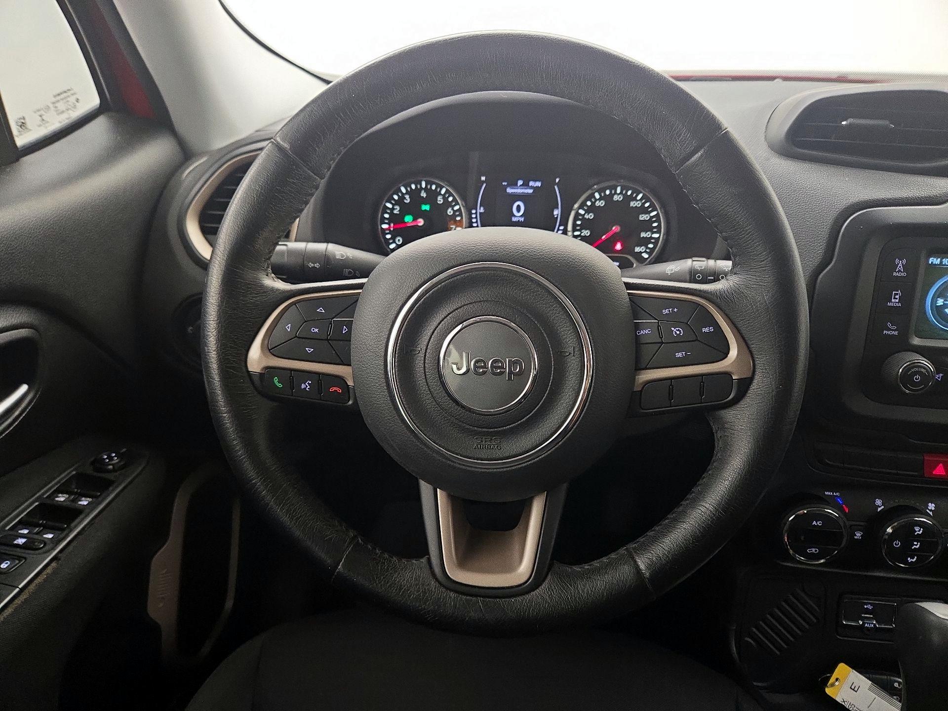 Thumbnail: 2015 Jeep Renegade - 10