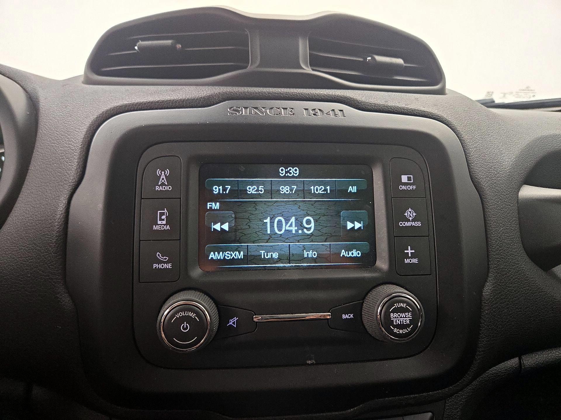Thumbnail: 2015 Jeep Renegade - 15