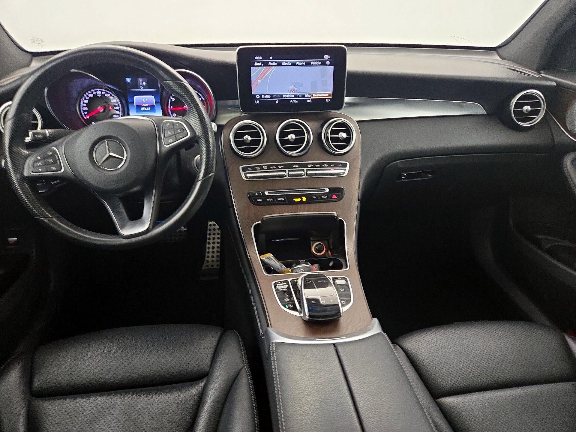 Thumbnail: 2018 Mercedes-Benz GLC - 9