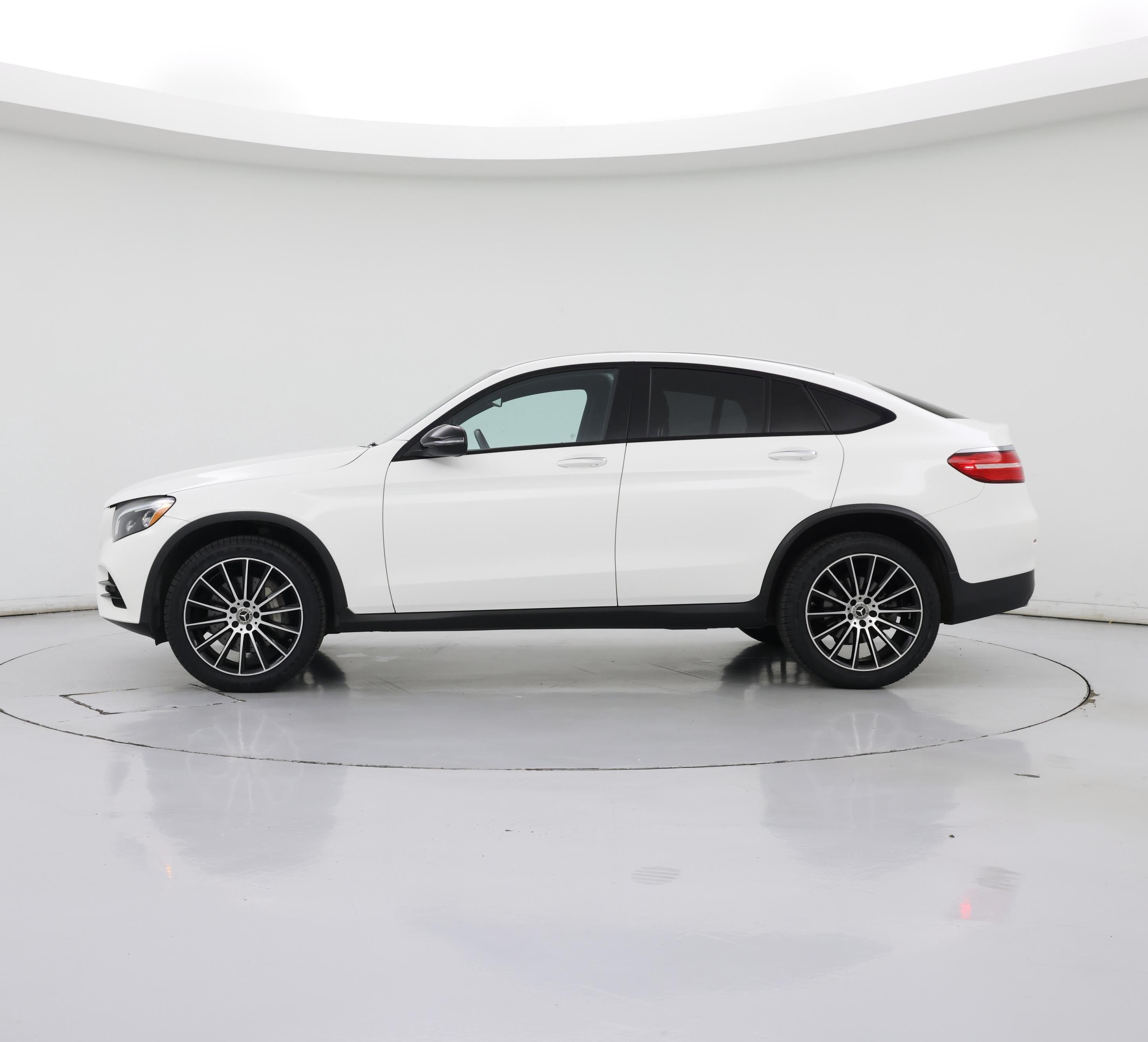 Thumbnail: 2018 Mercedes-Benz GLC - 3