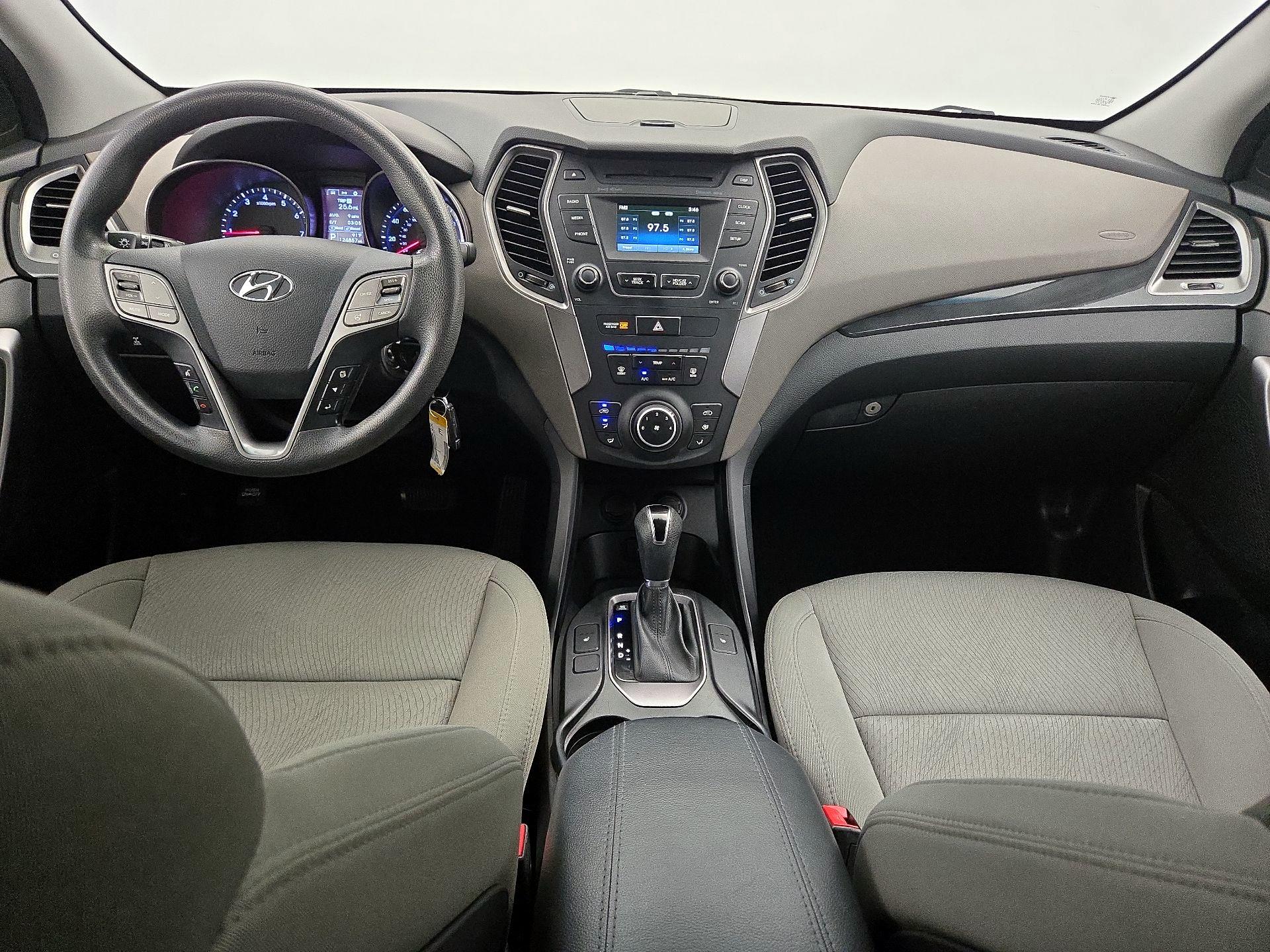 Thumbnail: 2016 Hyundai Santa Fe - 9