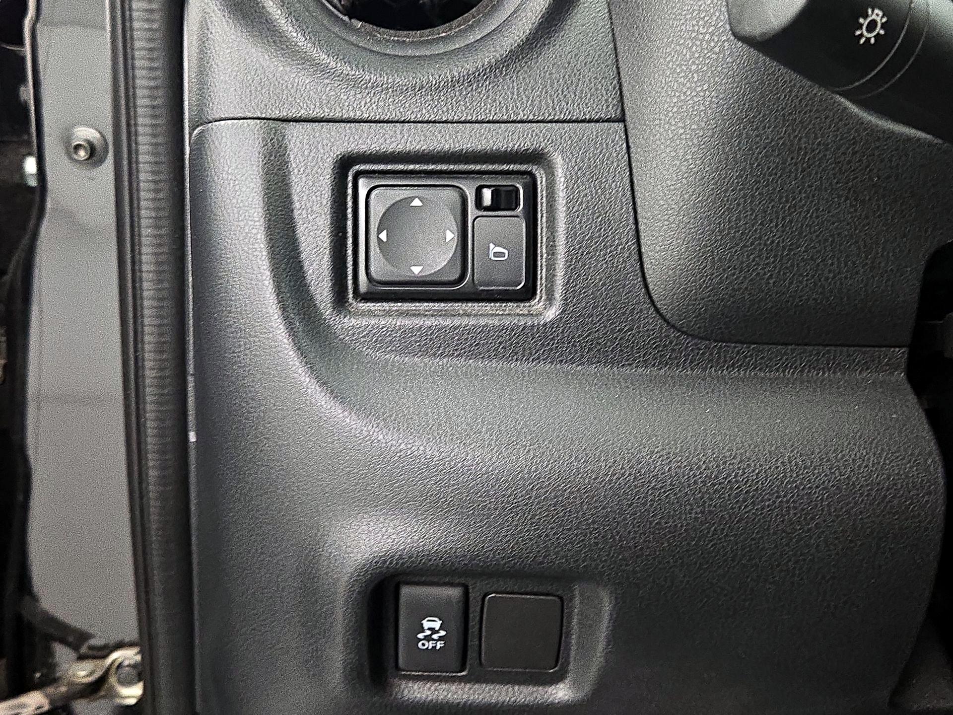 Thumbnail: 2016 Nissan Versa - 13