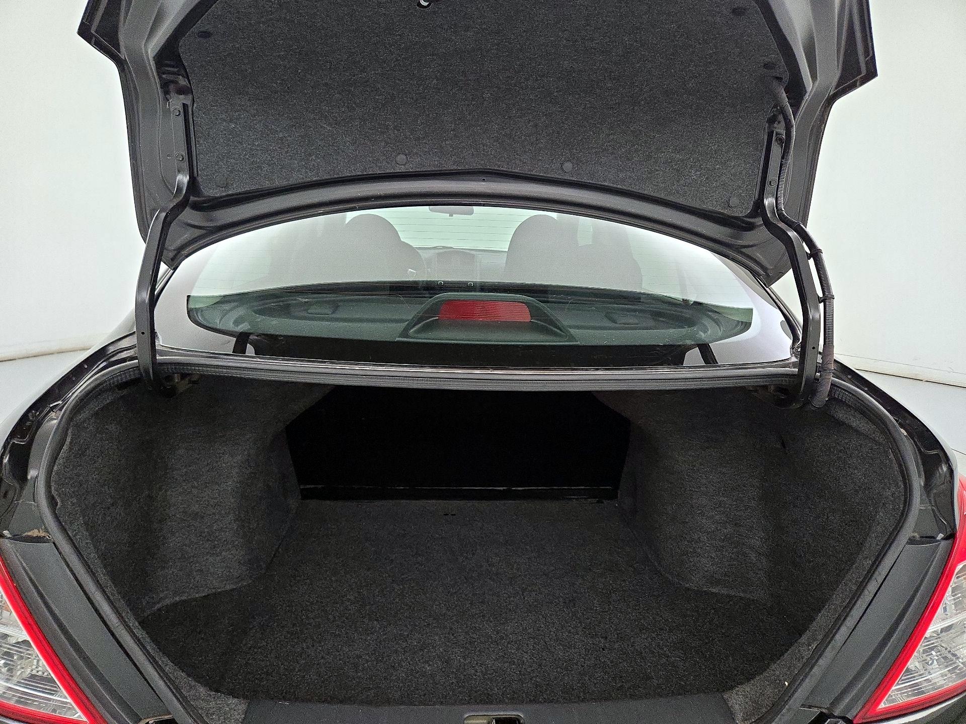 Thumbnail: 2016 Nissan Versa - 18