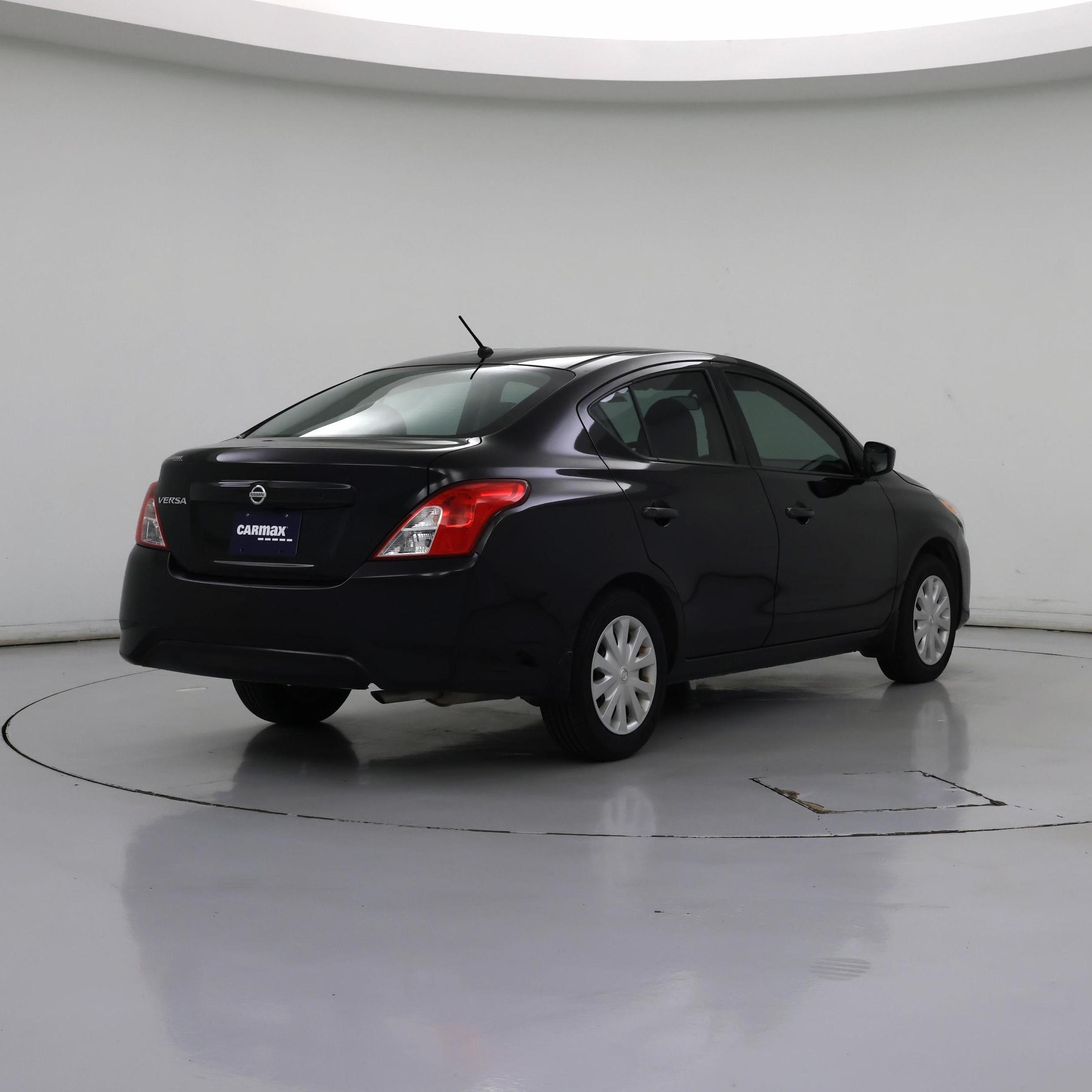 Thumbnail: 2016 Nissan Versa - 8