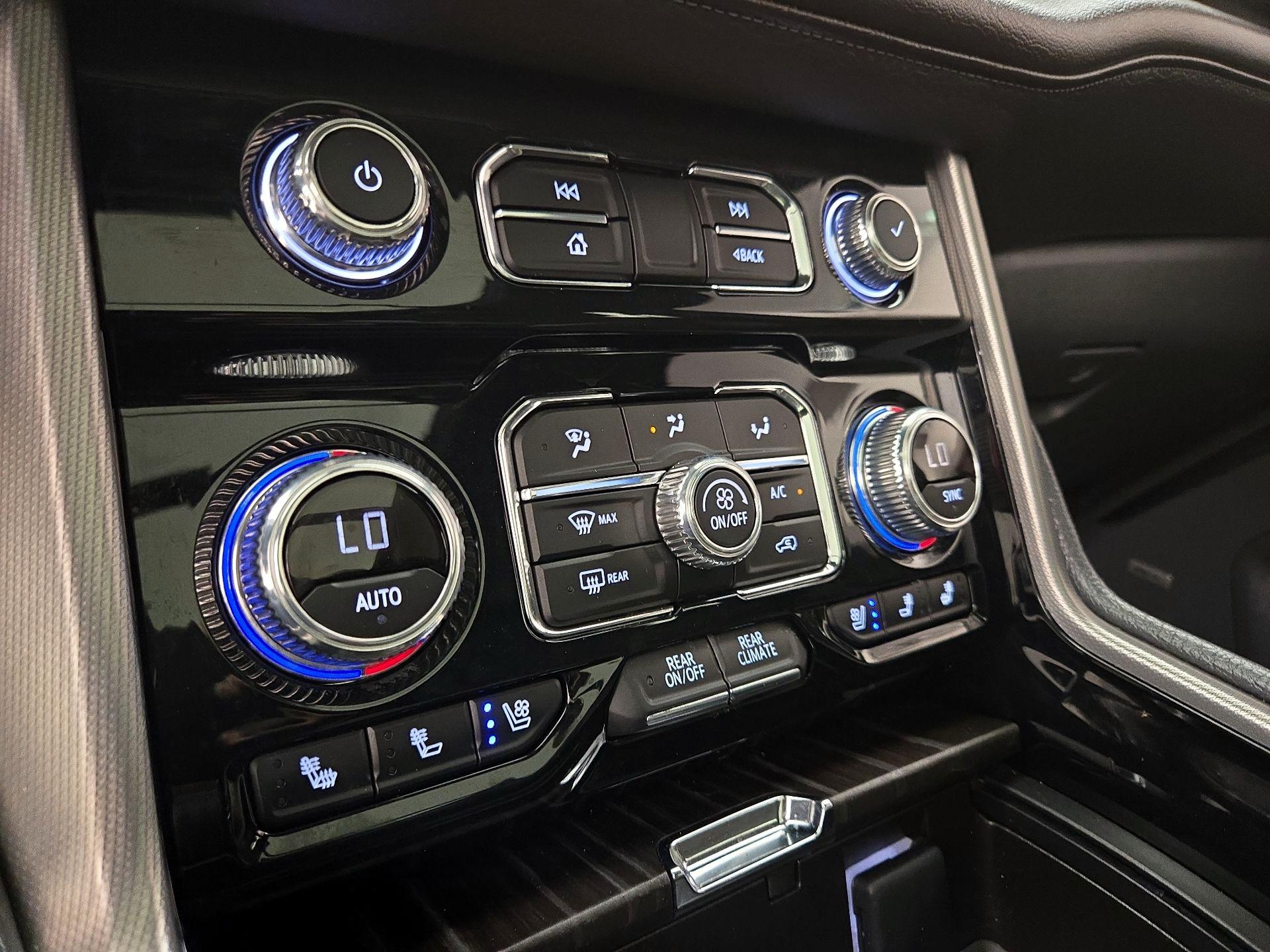 Thumbnail: 2023 GMC Yukon - 16