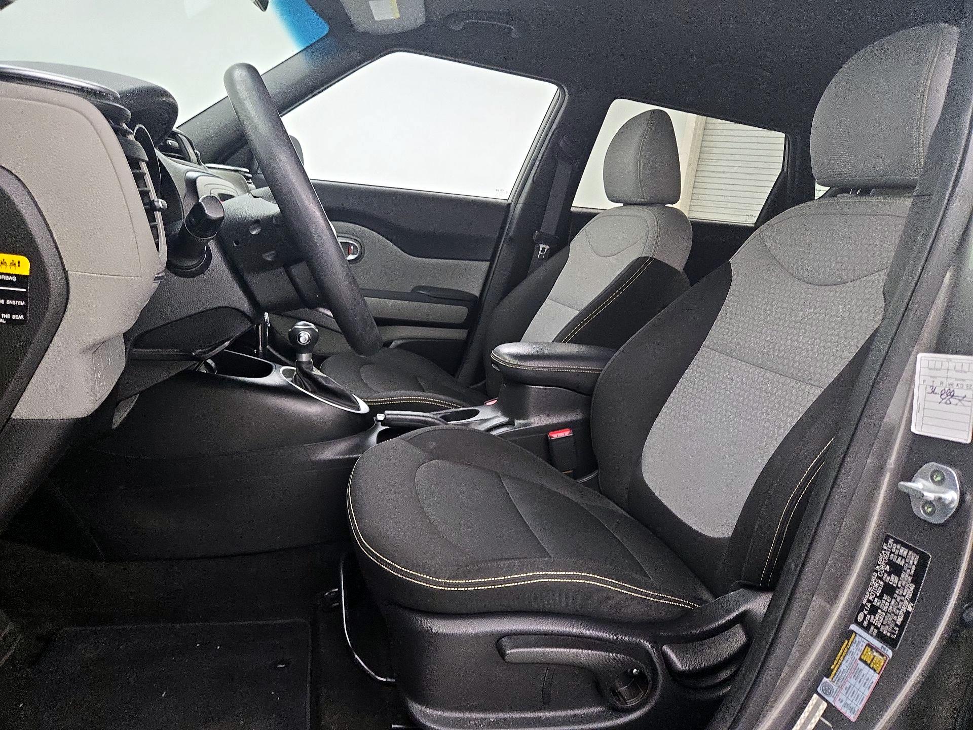 Thumbnail: 2015 Kia Soul - 11