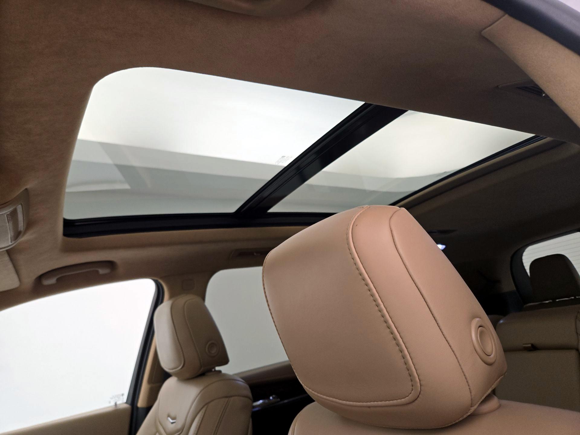 Thumbnail: 2020 Cadillac XT6 - 20