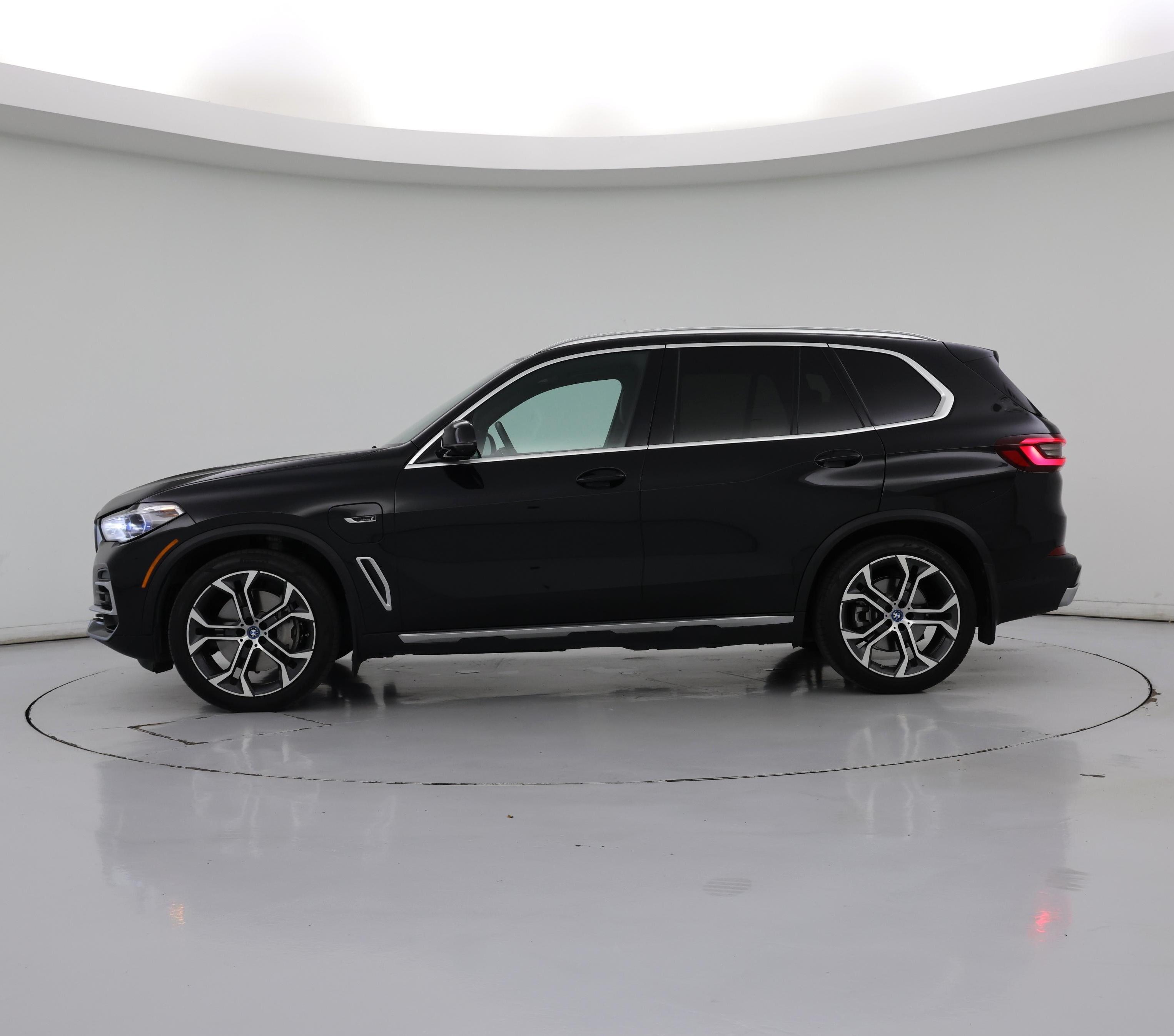 Thumbnail: 2023 BMW X5 - 3