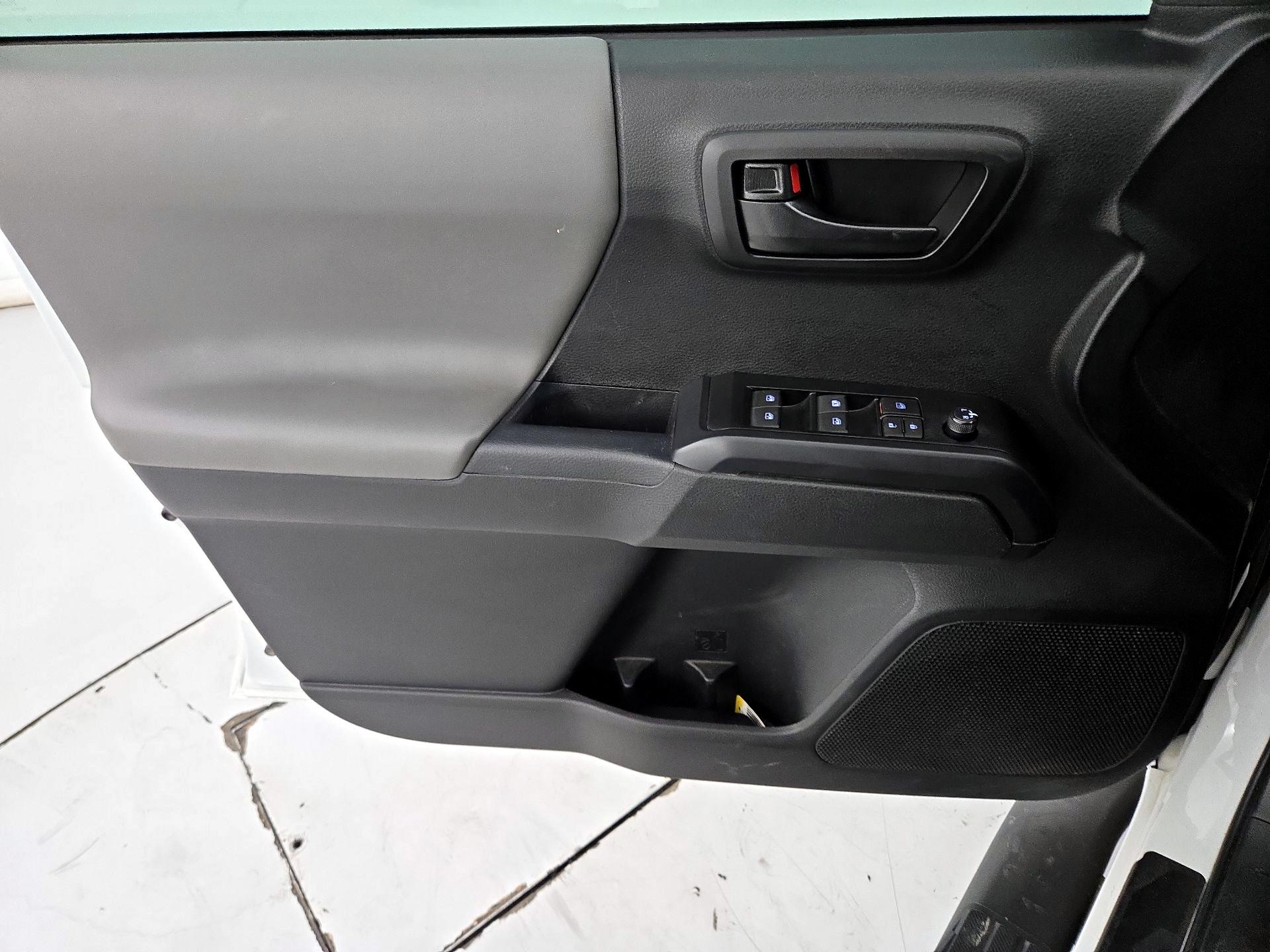 Thumbnail: 2023 Toyota Tacoma - 12