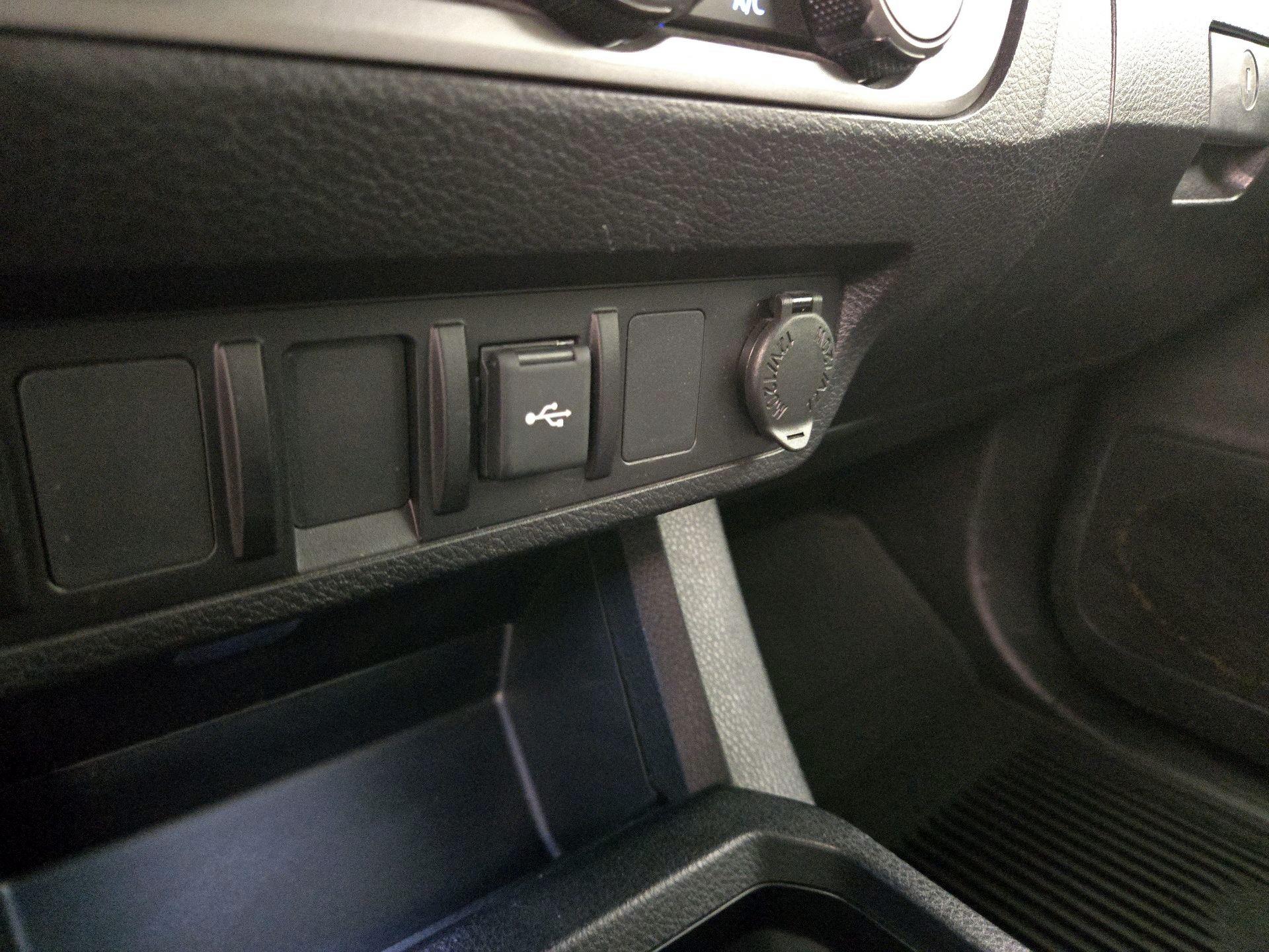 Thumbnail: 2023 Toyota Tacoma - 18