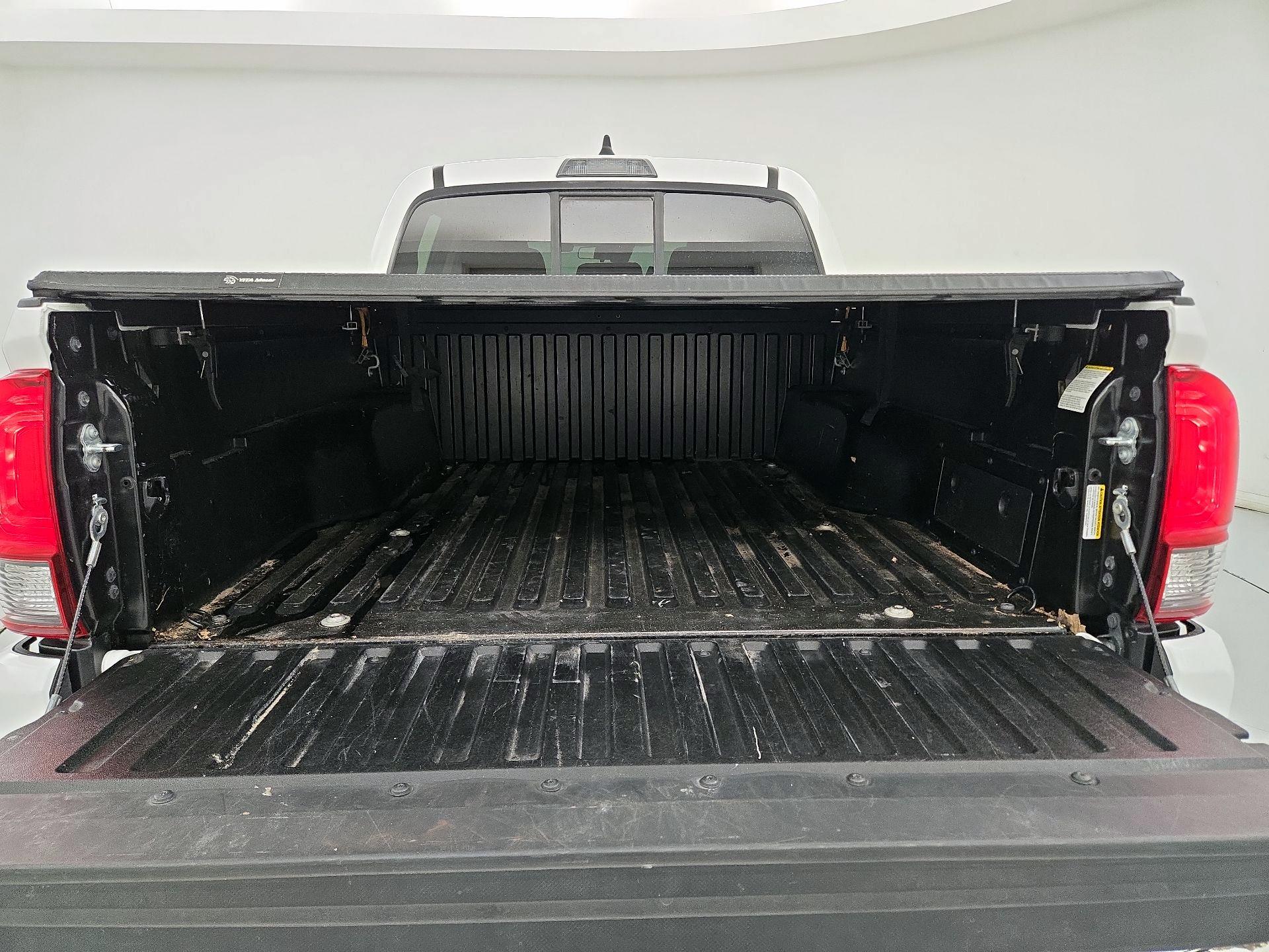 Thumbnail: 2023 Toyota Tacoma - 20